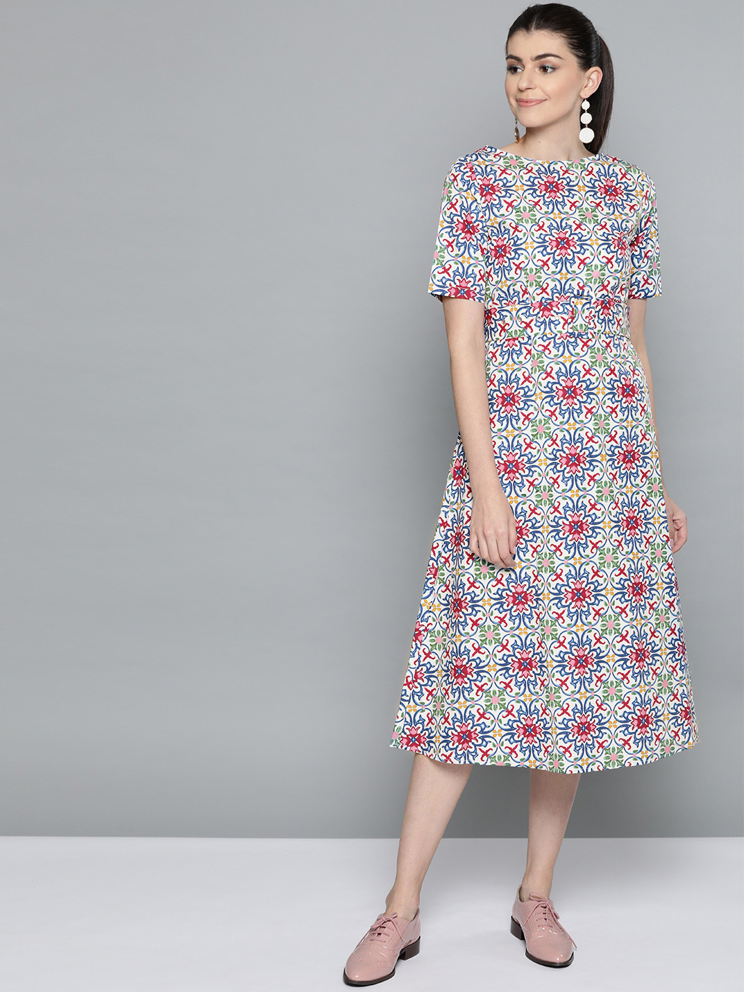 

Harpa Women White & Blue Printed A-Line Dress With Belt