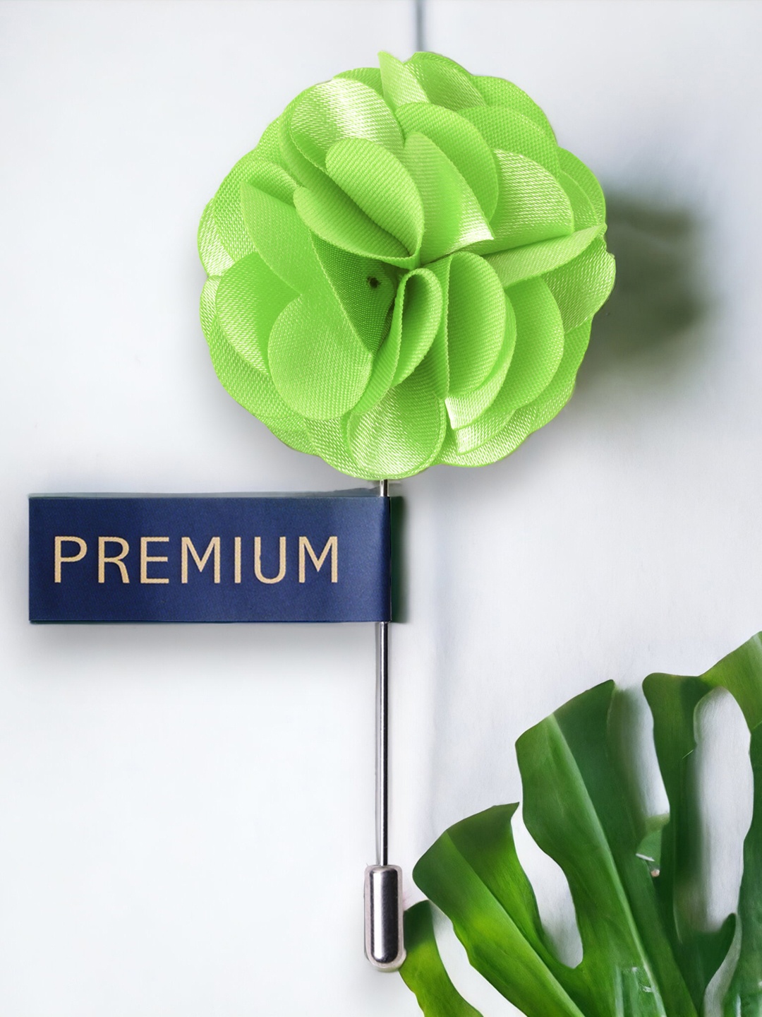 

PELUCHE Unisex Green Floral Ornamental Treat Brooch Lapel Pin