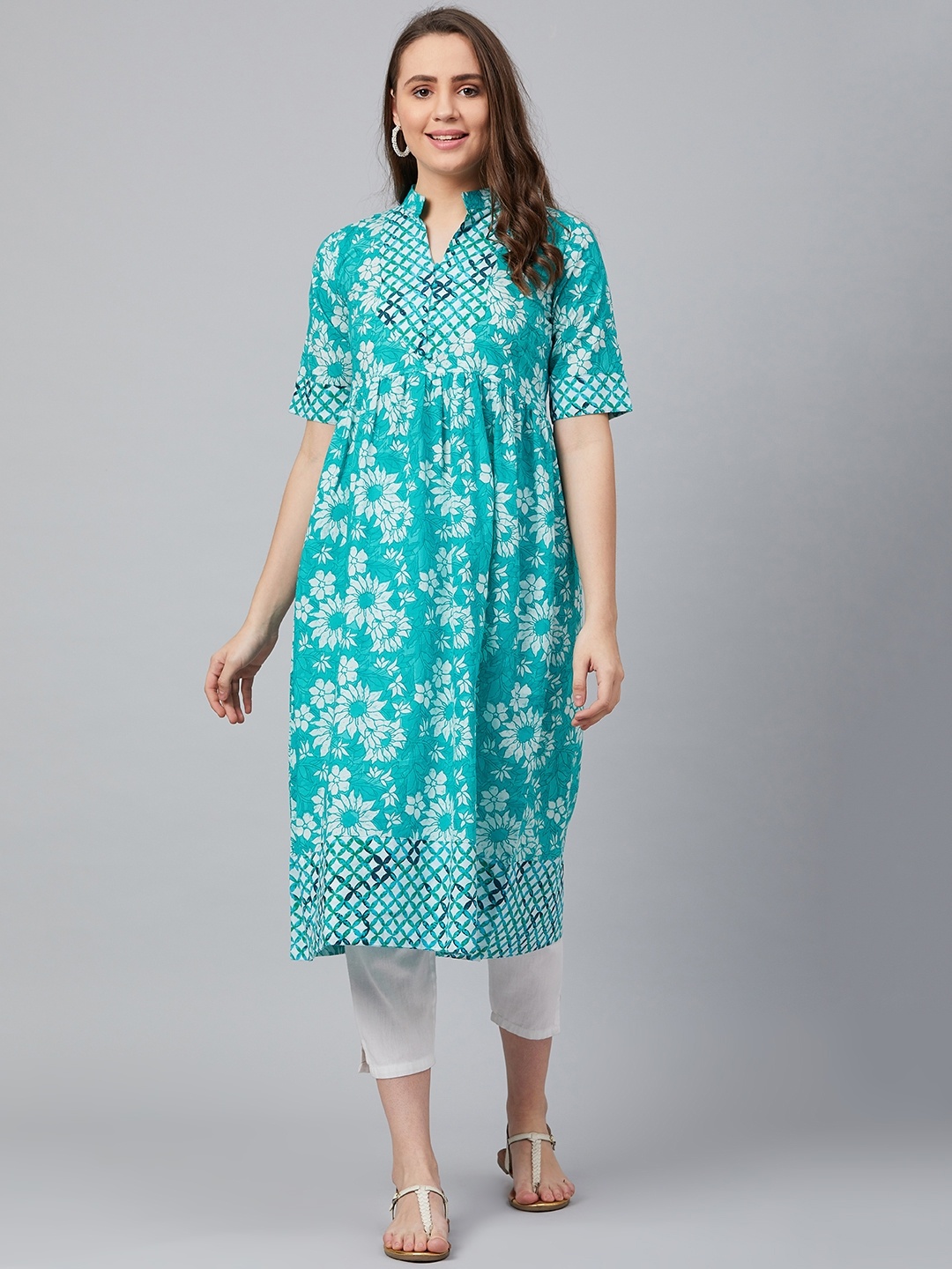 

Wabii Women Blue & White Printed A-Line Kurta