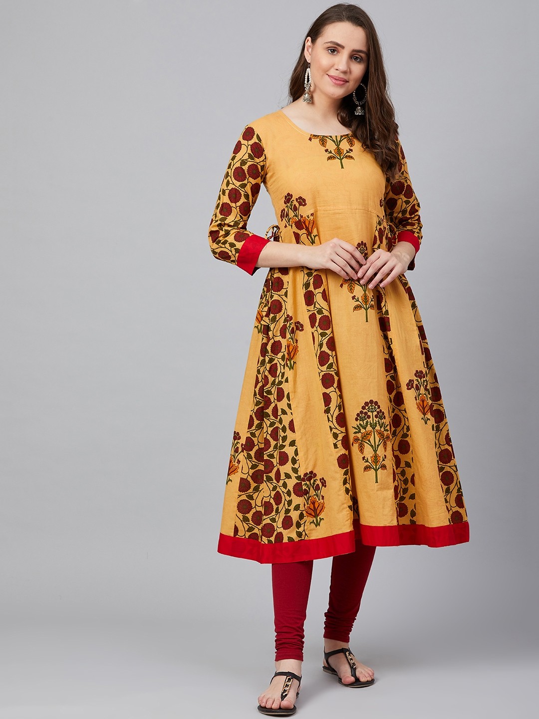 

Wabii Women Mustard Yellow & Maroon Printed Anarkali Kurta