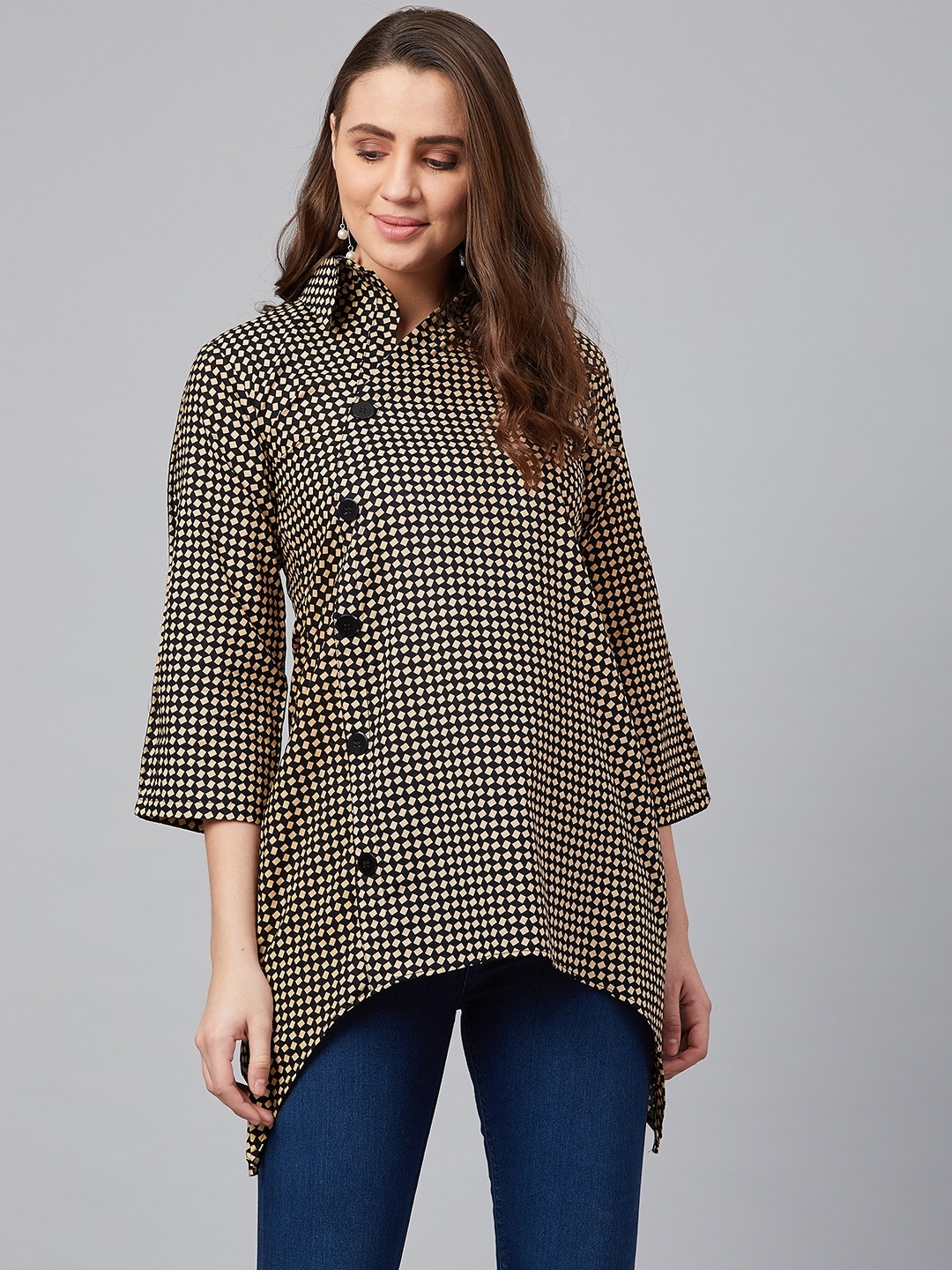 

Wabii Women Black & Beige Printed Shirt Style Top