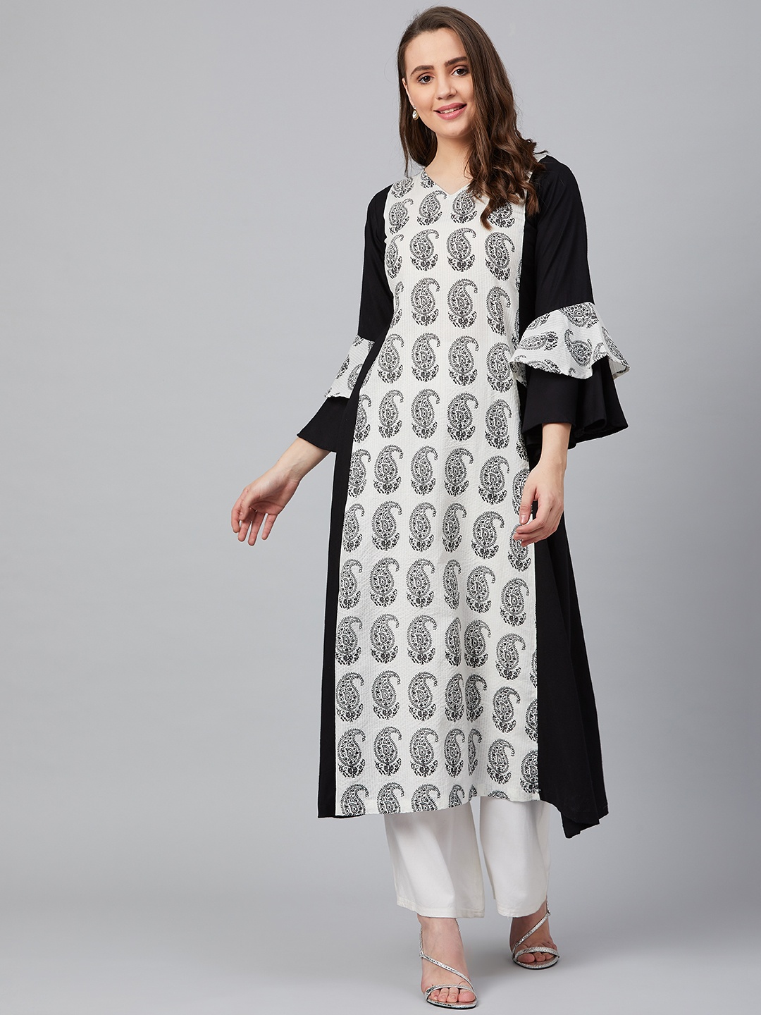 

Wabii Women Black & White Printed A-Line Kurta
