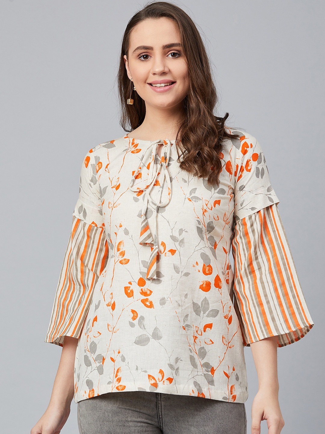 

Wabii Women Cream-Coloured & Grey Printed Pure Cotton Top