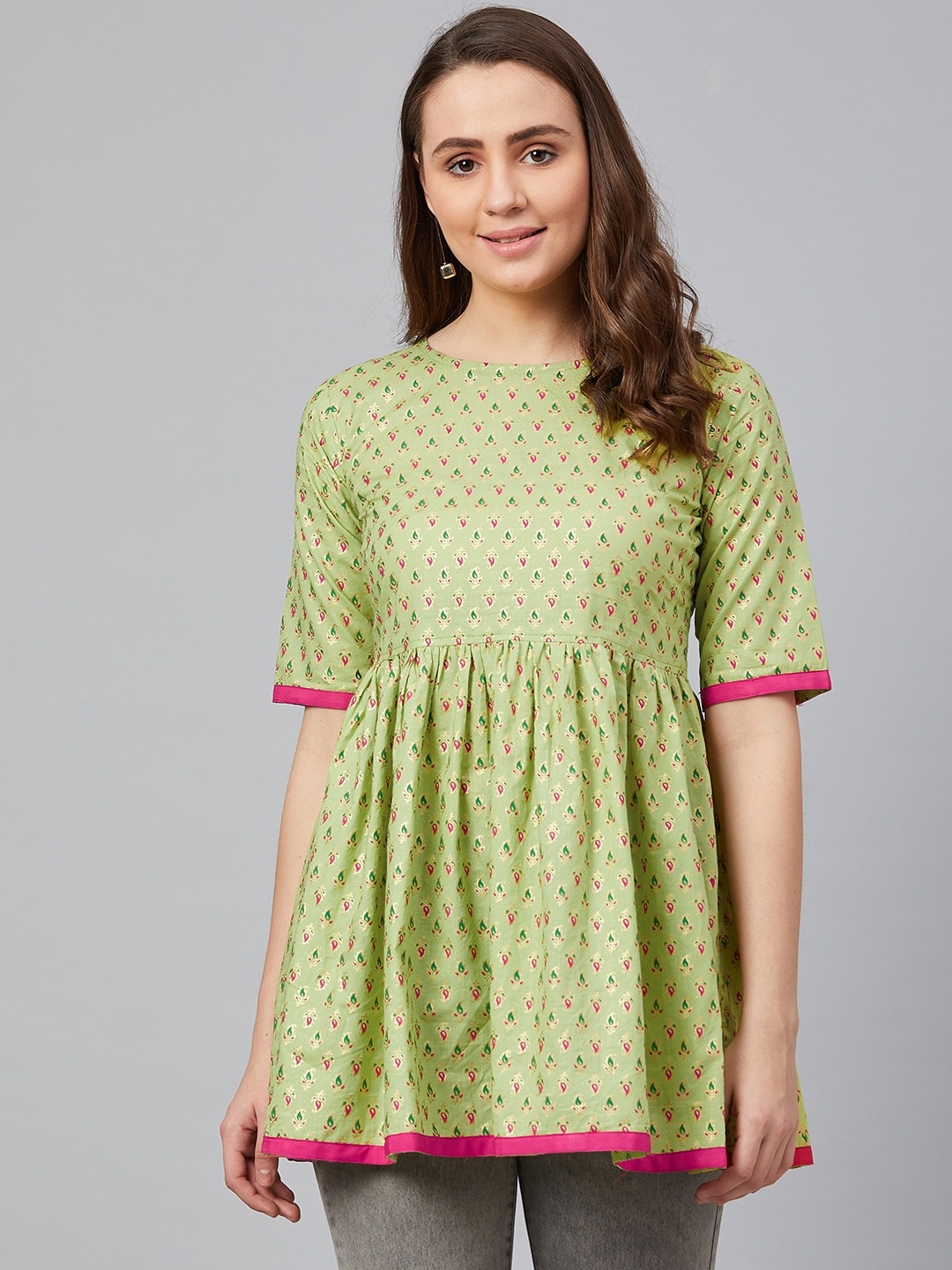 

Wabii Women's Green & Pink Paisley Print Tunic