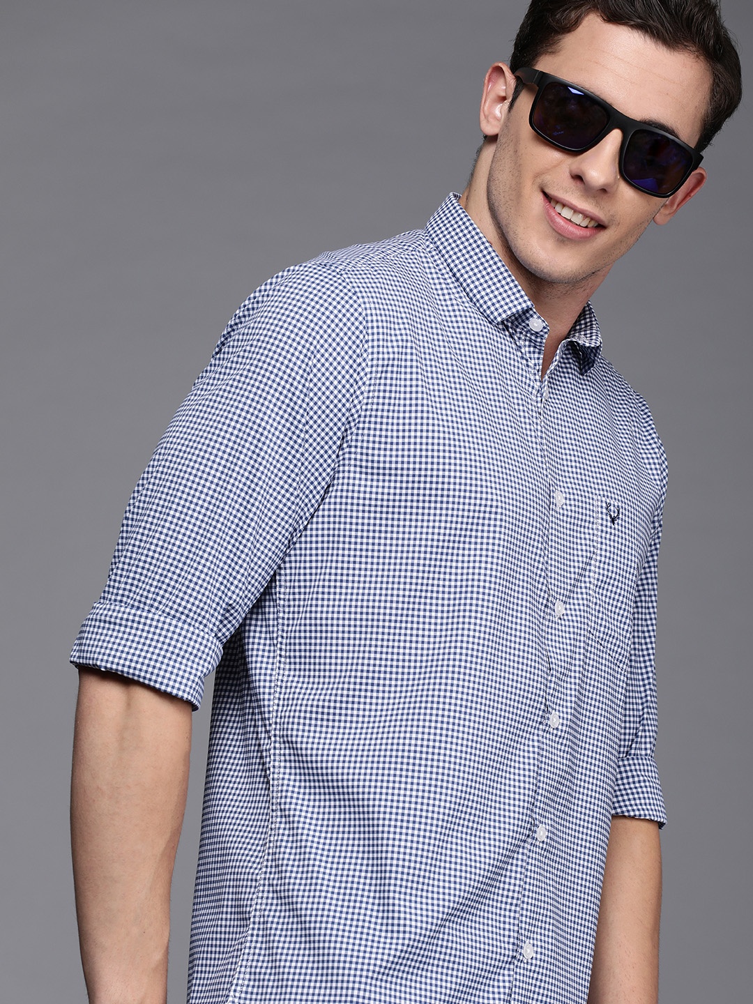 

Allen Solly Men Navy Blue & White Sport Fit Checked Casual Shirt