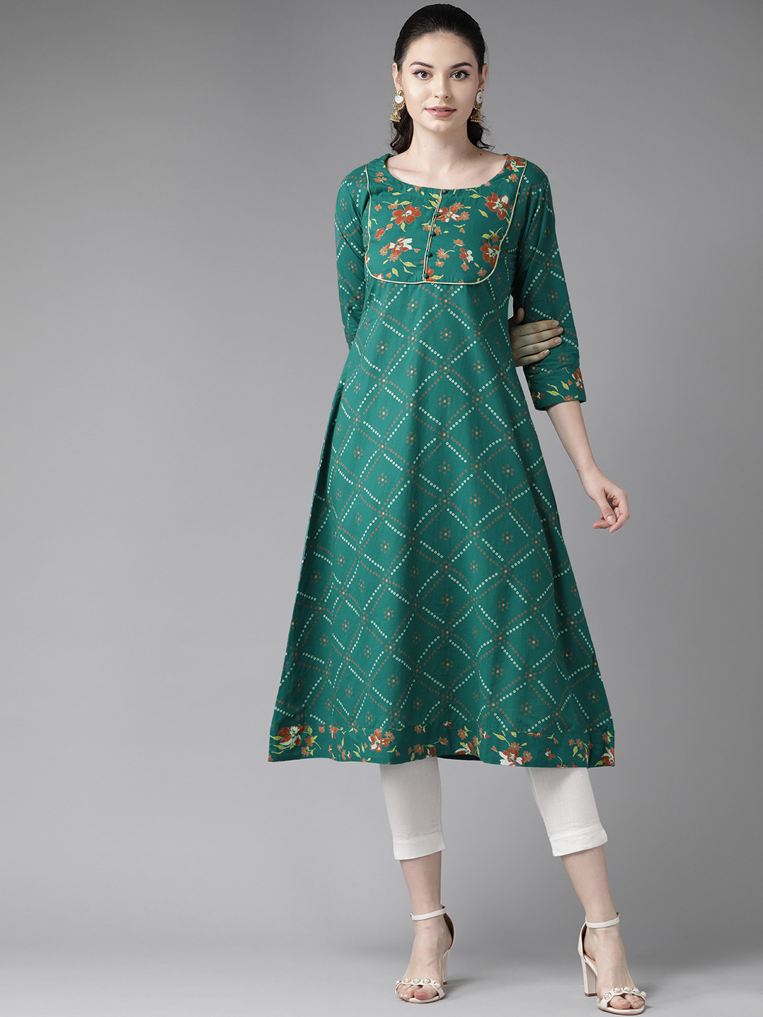 

See Designs Women Green & Orange Bandhani & Screen Print A-Line Kurta