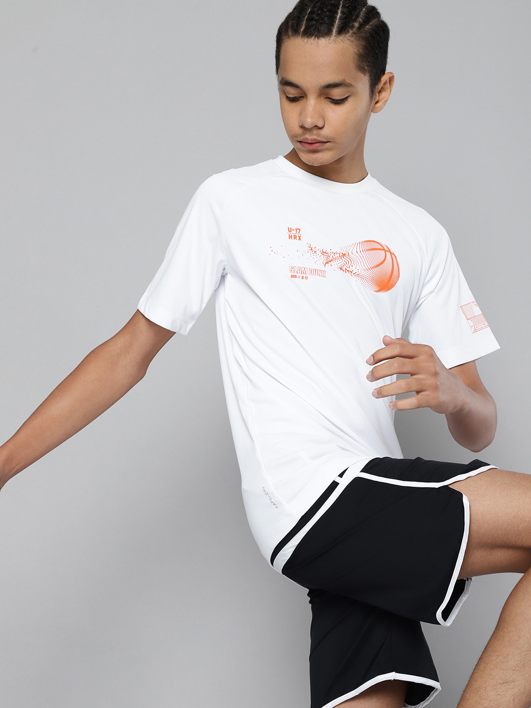 

HRX by Hrithik Roshan Boys Grey Melange Colourblock Regular Fit Rapid-Dry Active Shorts