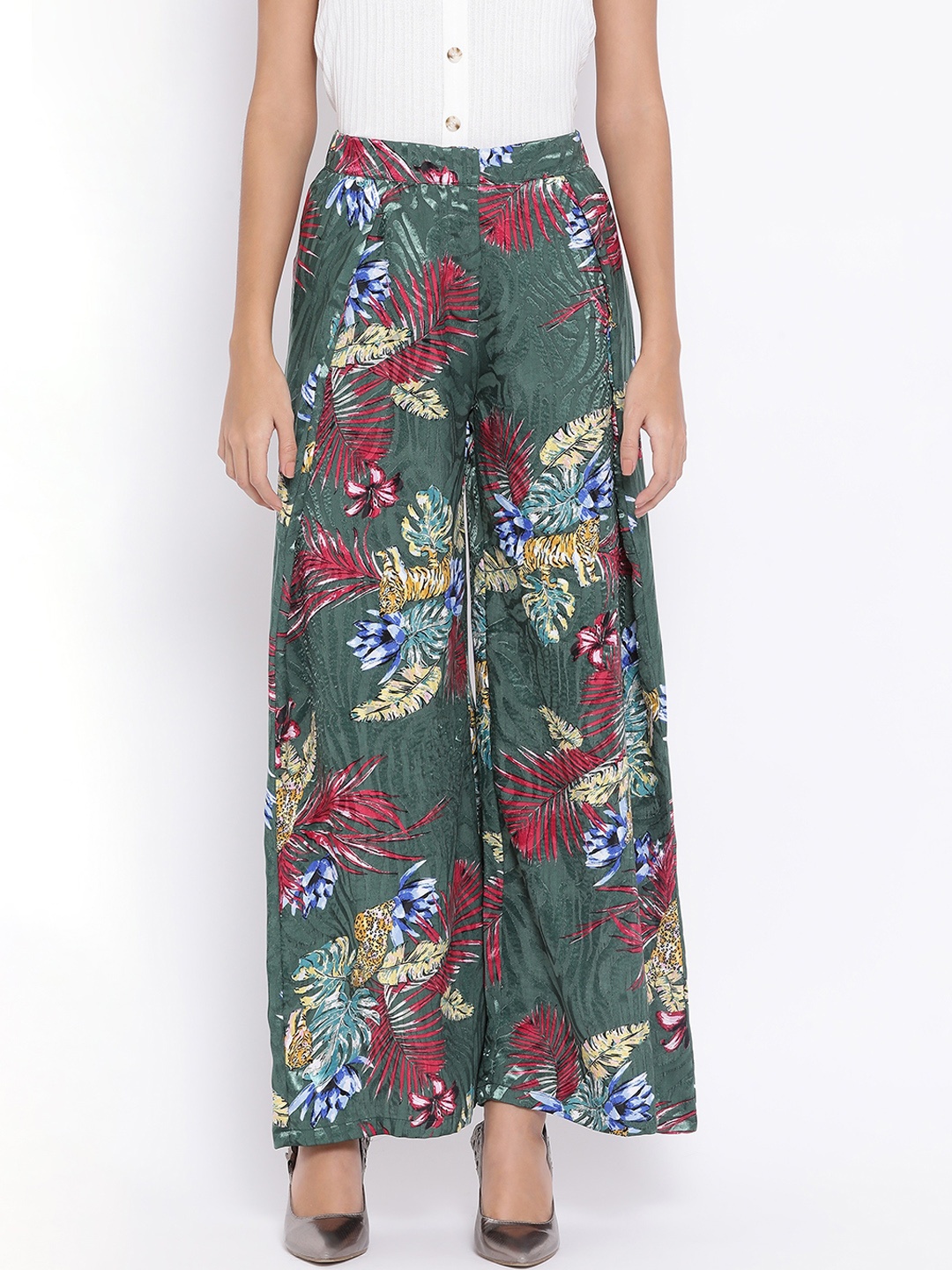 

Oxolloxo Women Green Printed Wide Leg Palazzos