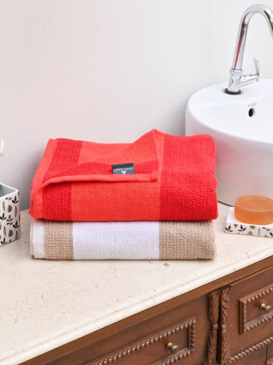 

Avira Home Set of 2 650 GSM Bath Towels, Red