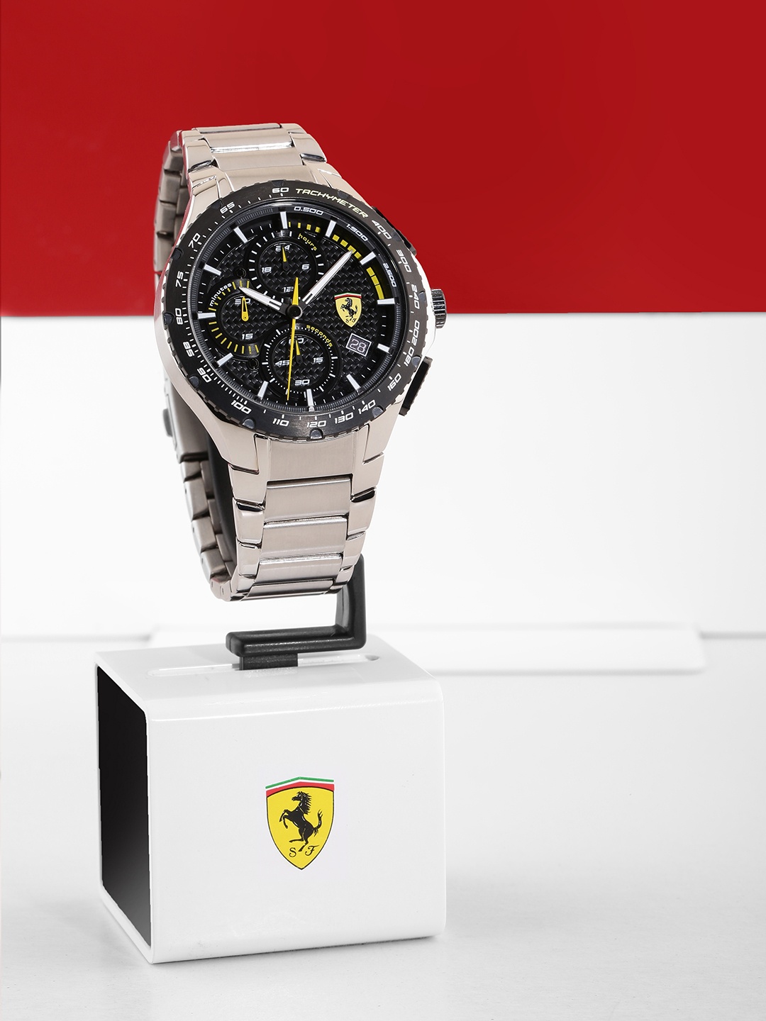 

SCUDERIA FERRARI Men Black Pista Analogue Watch 0830729