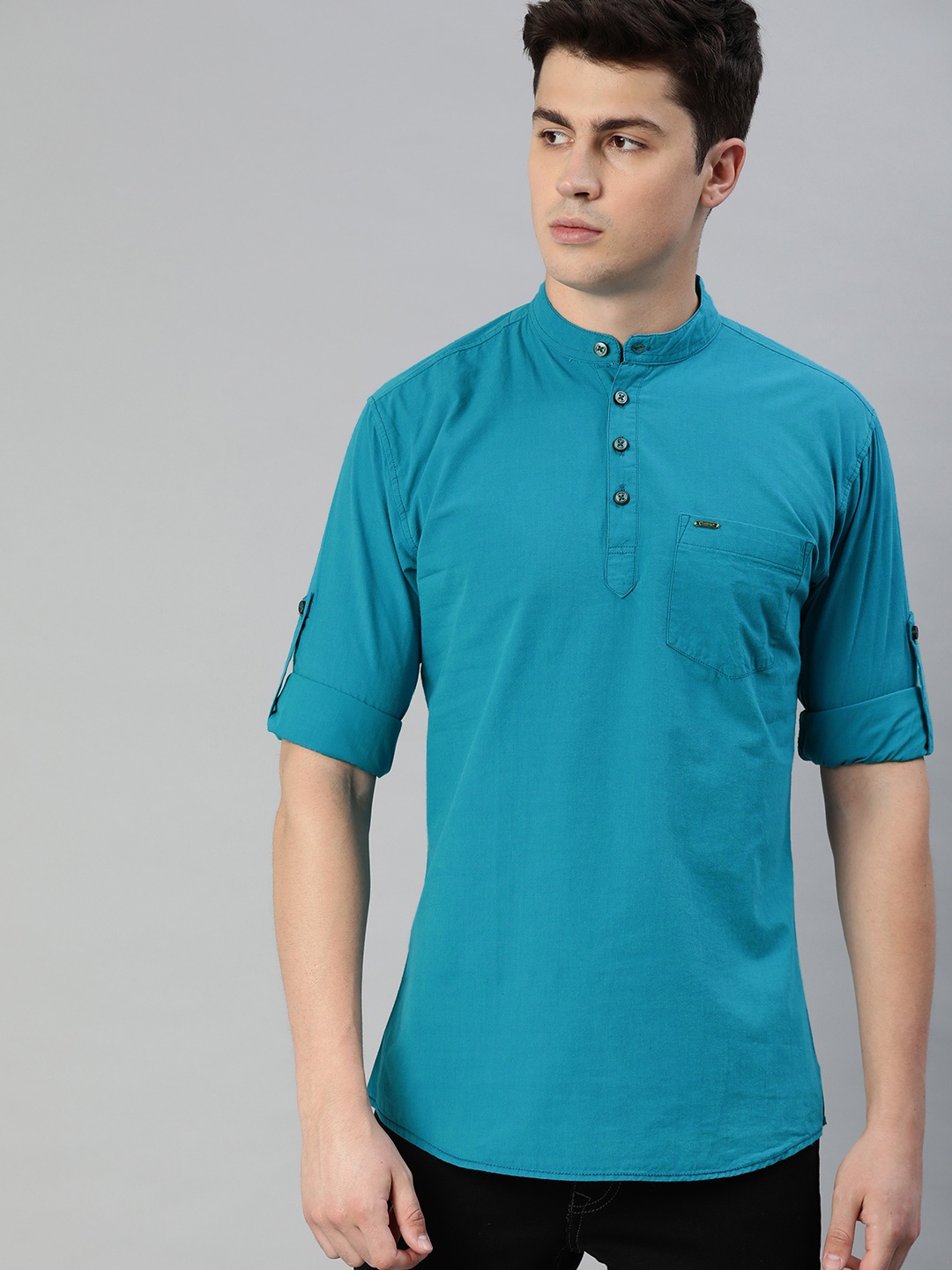 

Urbano Fashion Men Teal Blue Slim Fit Solid Casual Shirt