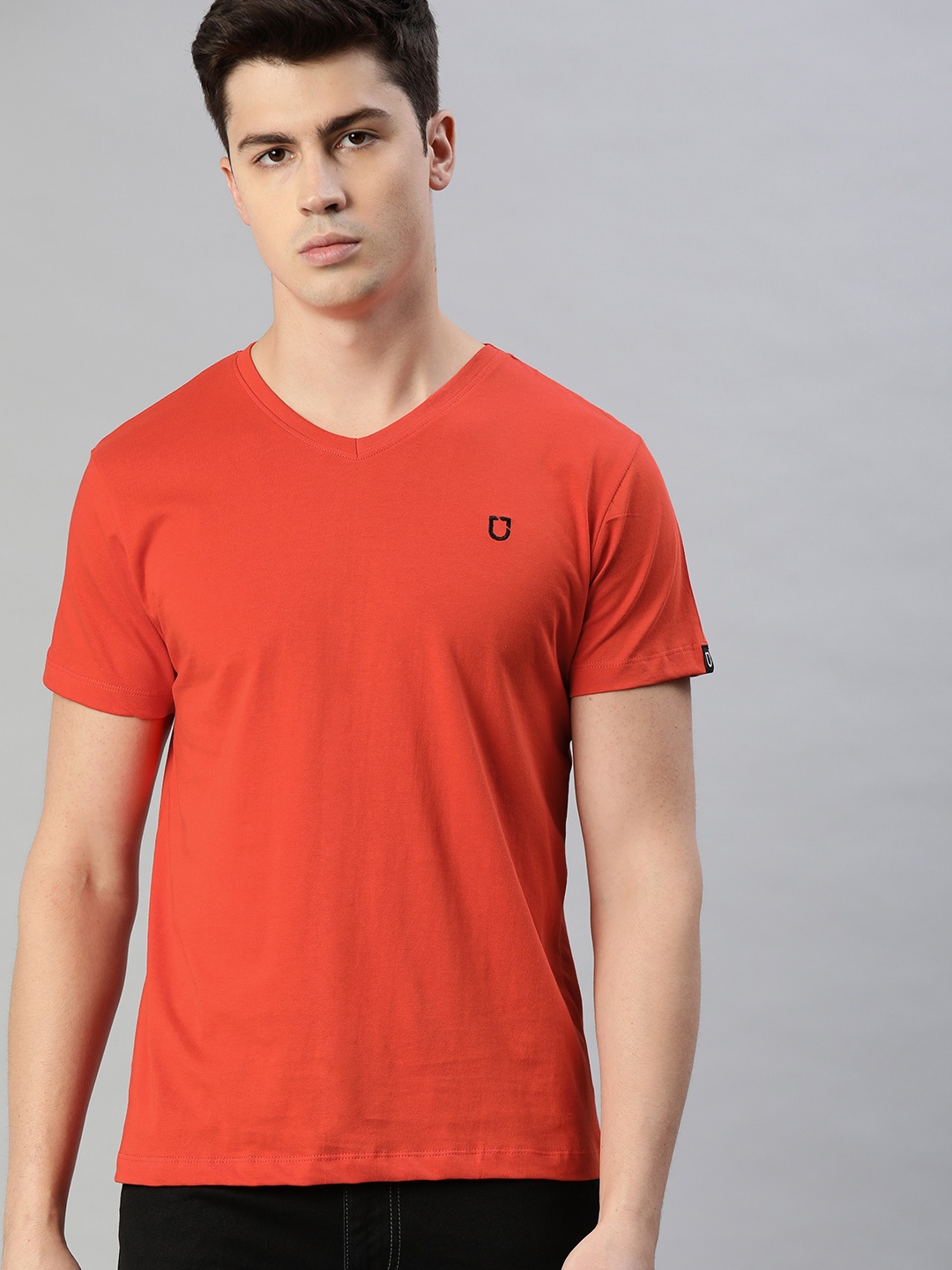 

Urbano Fashion Men Rust Orange Slim Fit Solid V-Neck T-shirt