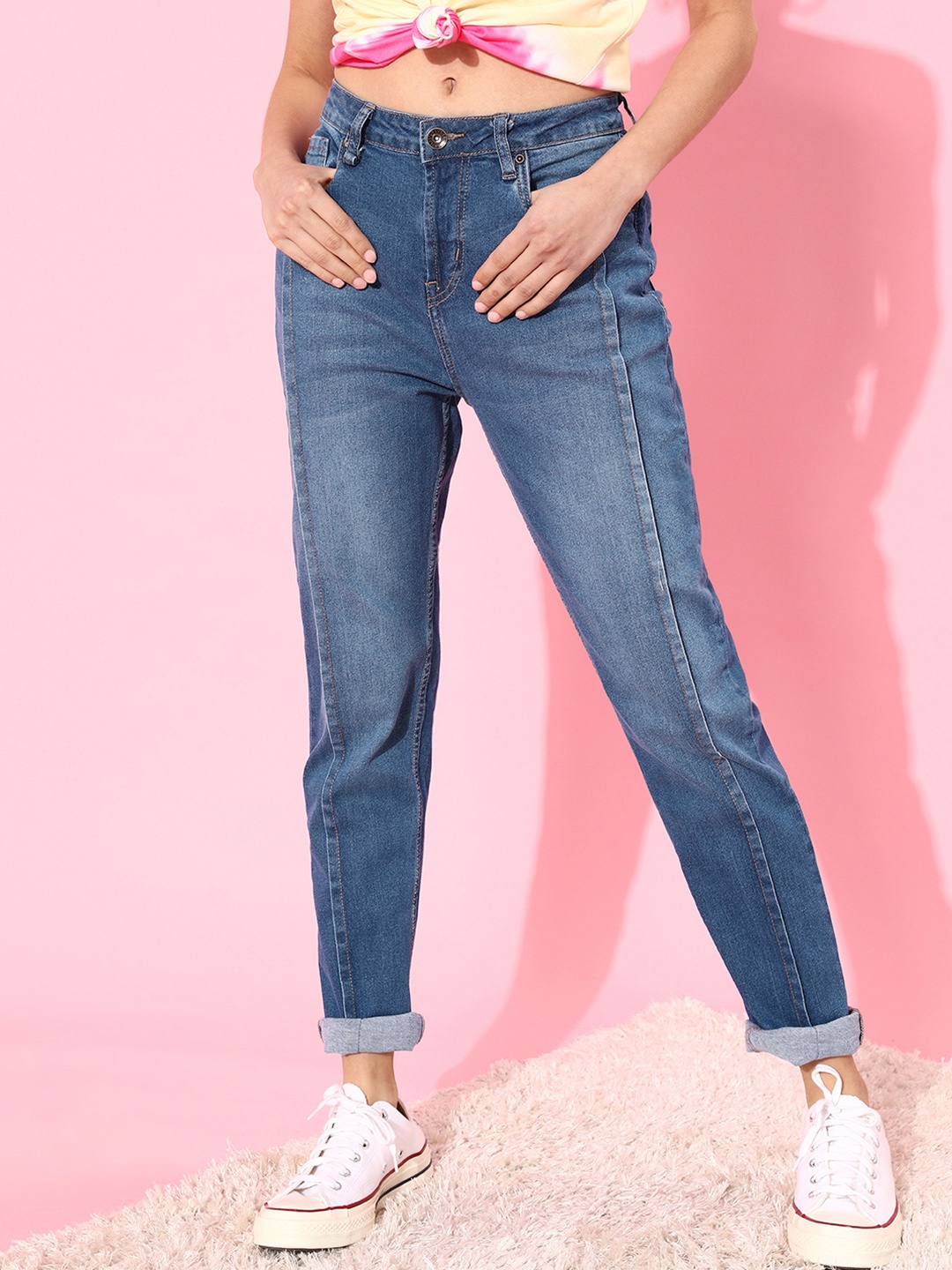 

Roadster Women Stunning Blue Boyfriend Fit Stretchable Jeans