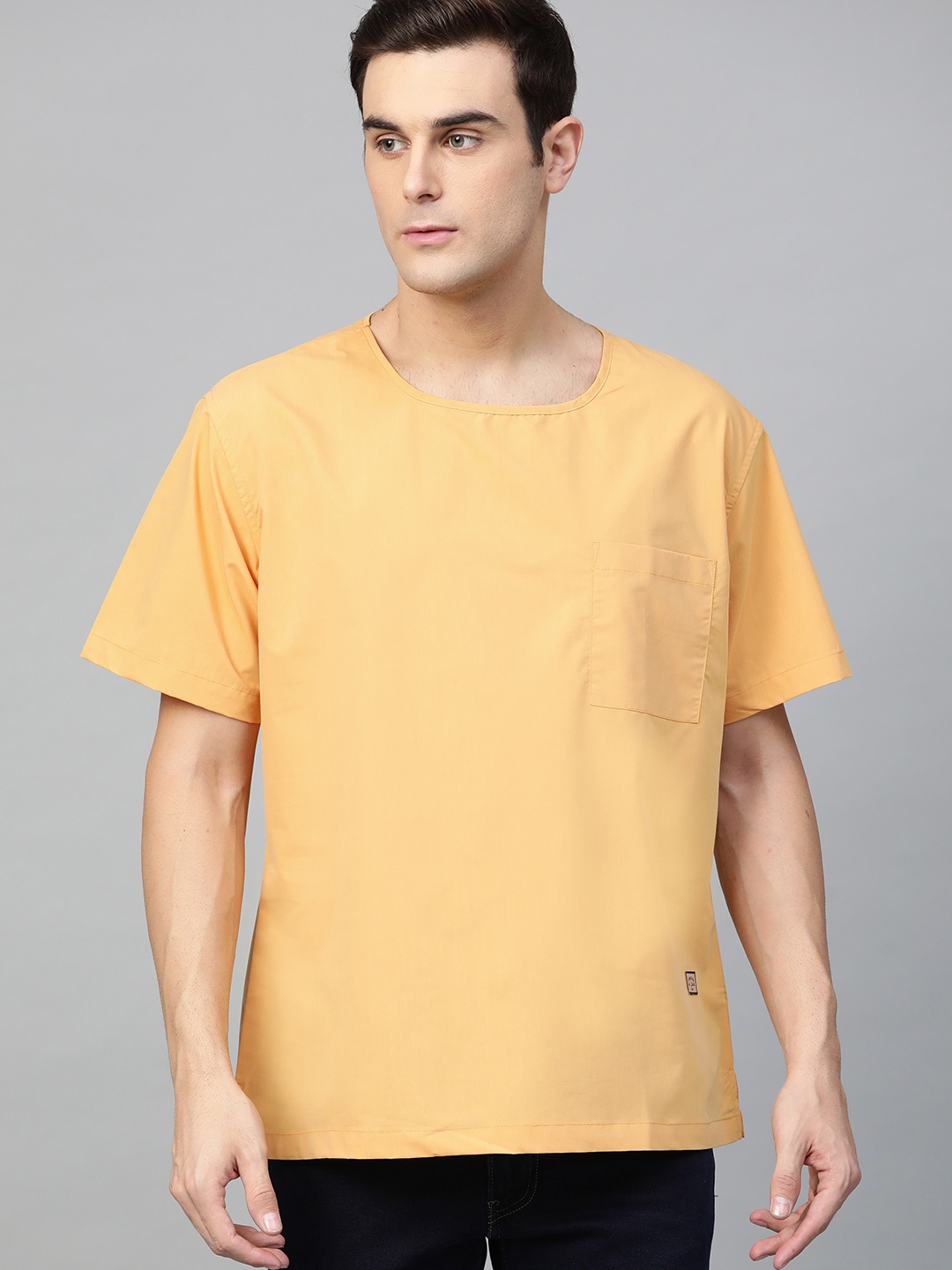 

DENNISON Men Yellow Comfort Fit Solid Straight Kurta
