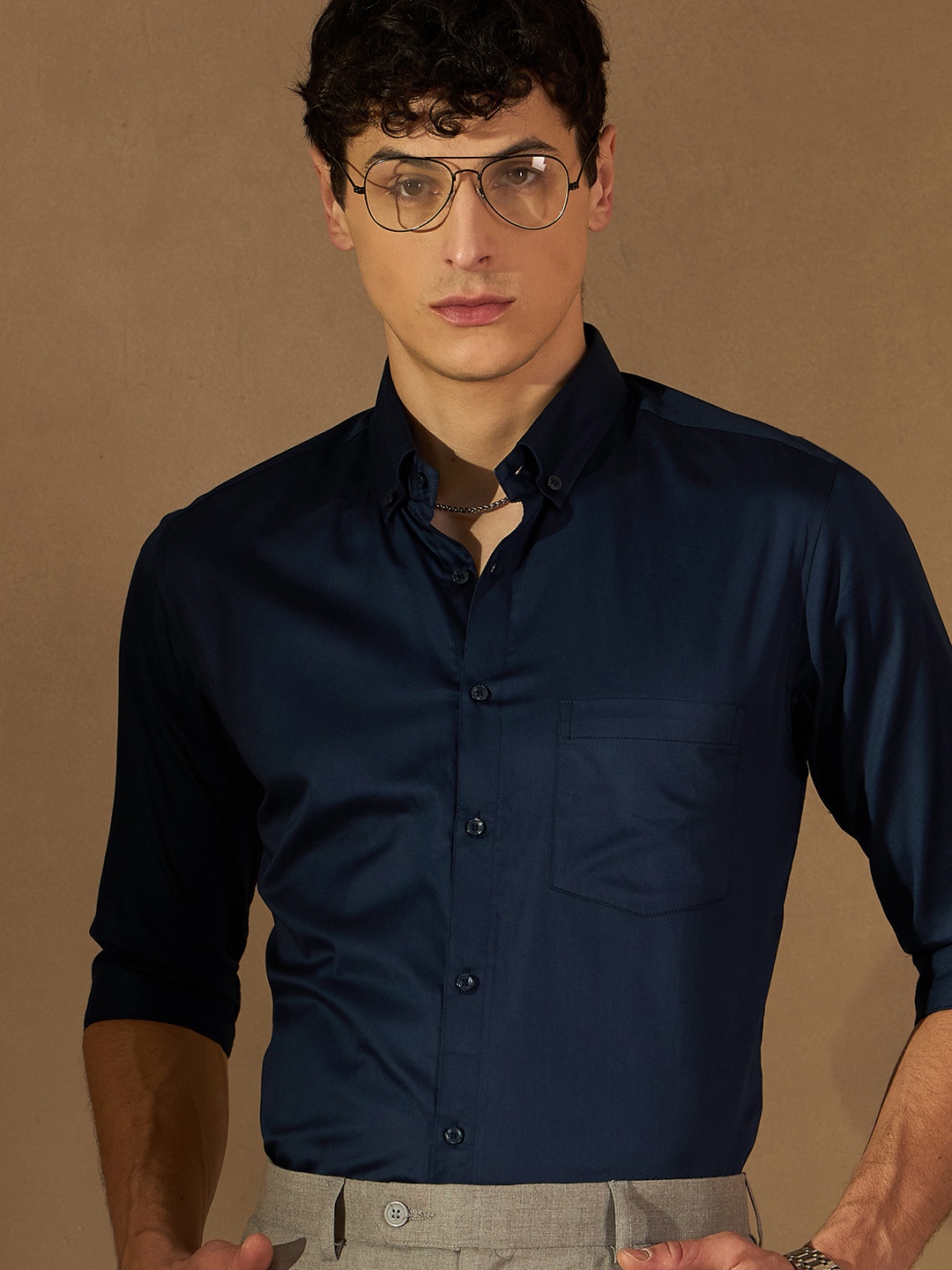 

DENNISON Men Navy Blue Comfort Regular Fit Solid Formal Shirt