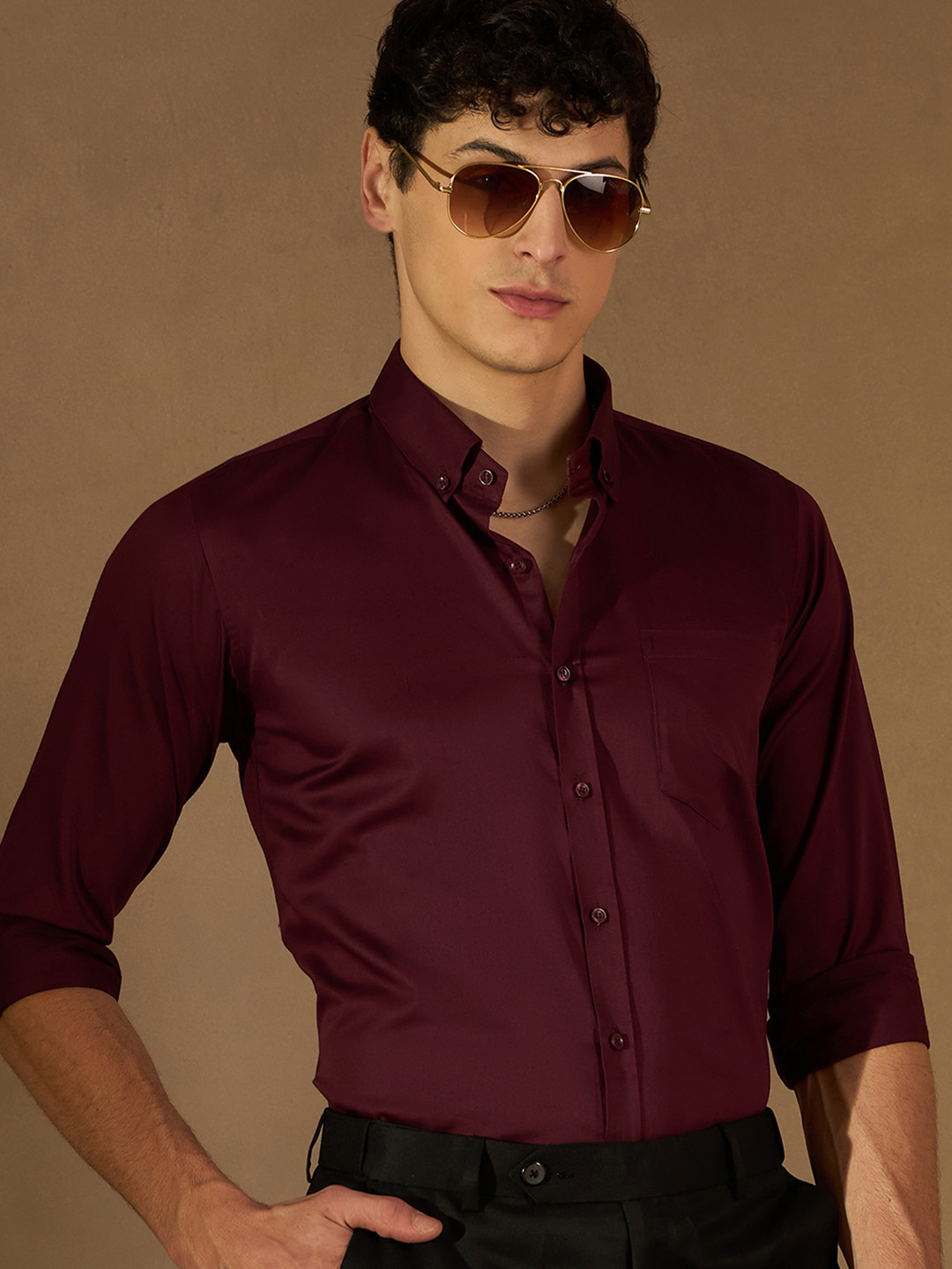 

DENNISON Men Burgundy Twill Comfort Regular Fit Solid Formal Shirt