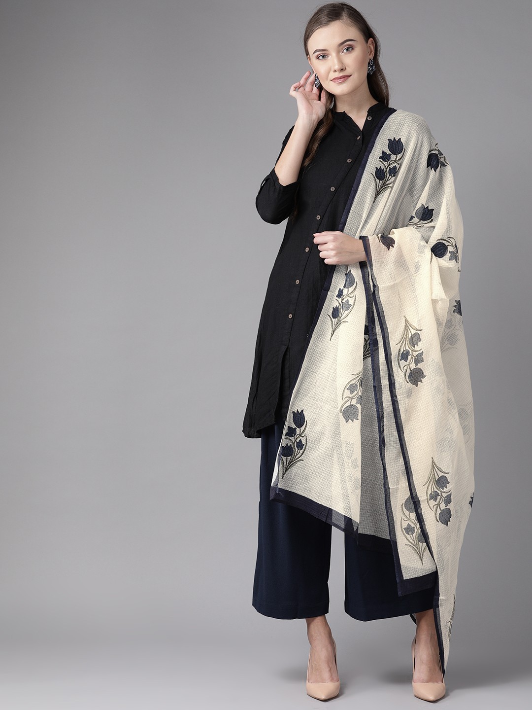 

anayna Beige & Navy Blue Kota Doriya Block Printed Dupatta