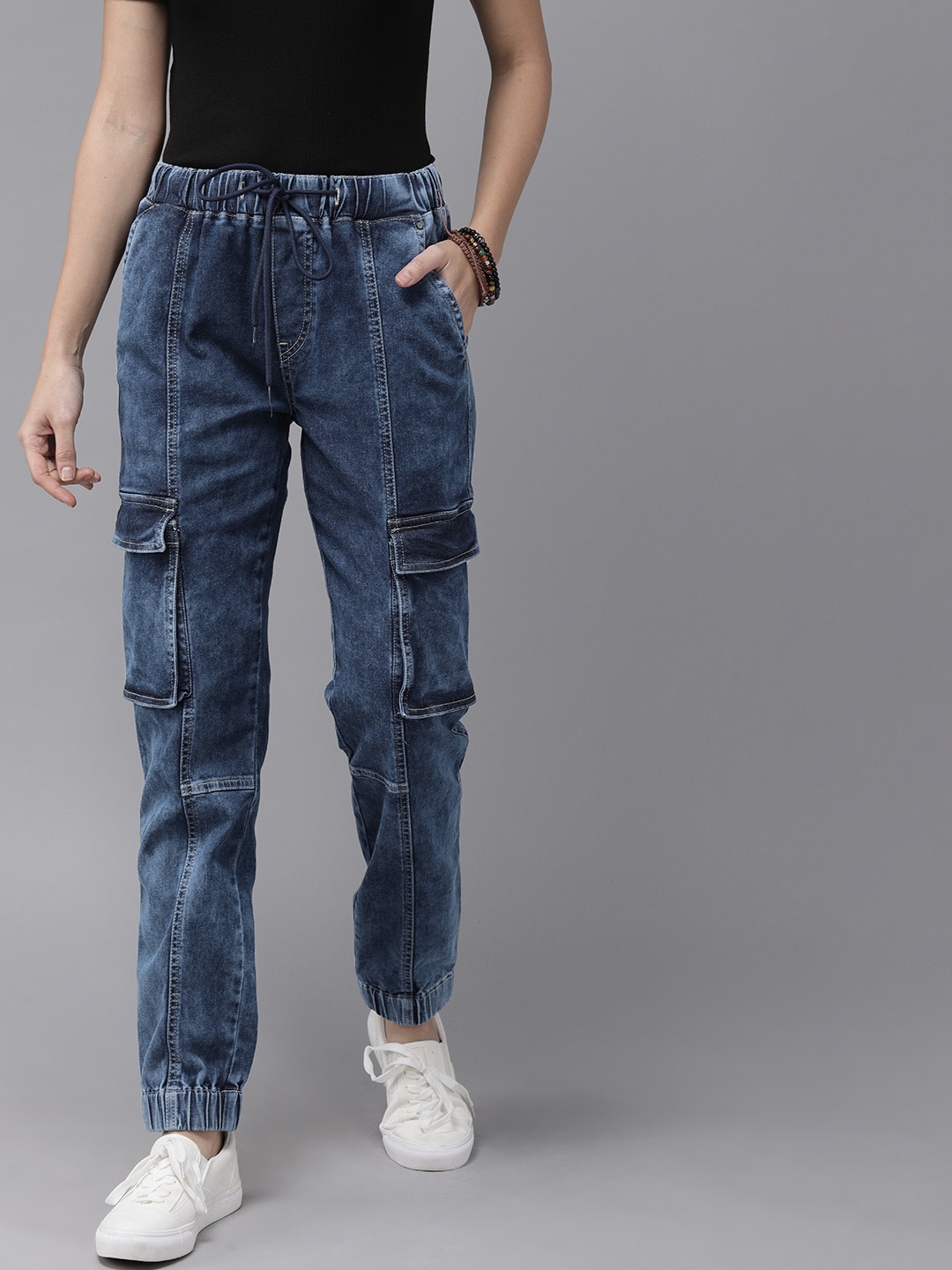

Roadster Women Blue Jogger Mid-Rise Clean Look Stretchable Jeans