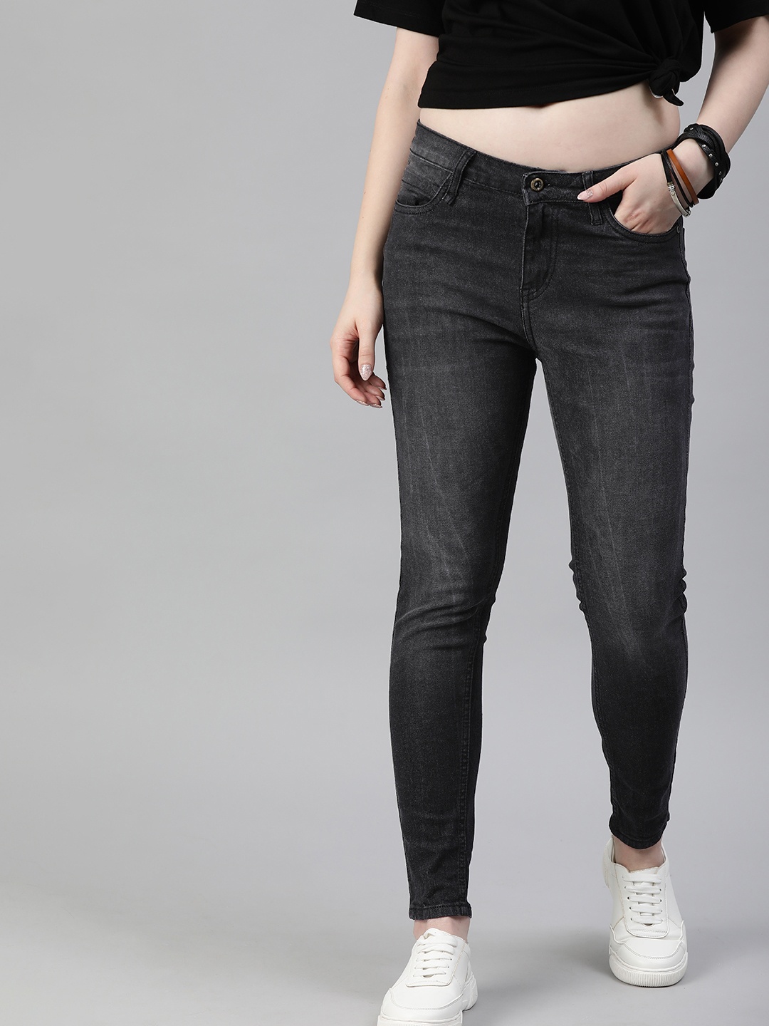 

Roadster Women Black Skinny Fit Mid-Rise Clean Look Stretchable Jeans