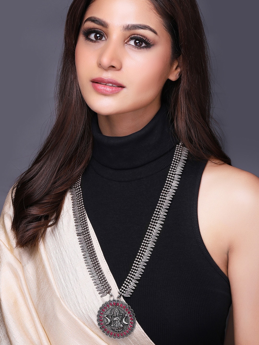 

Rubans Silver-Plated Oxidised Handcrafted Necklace