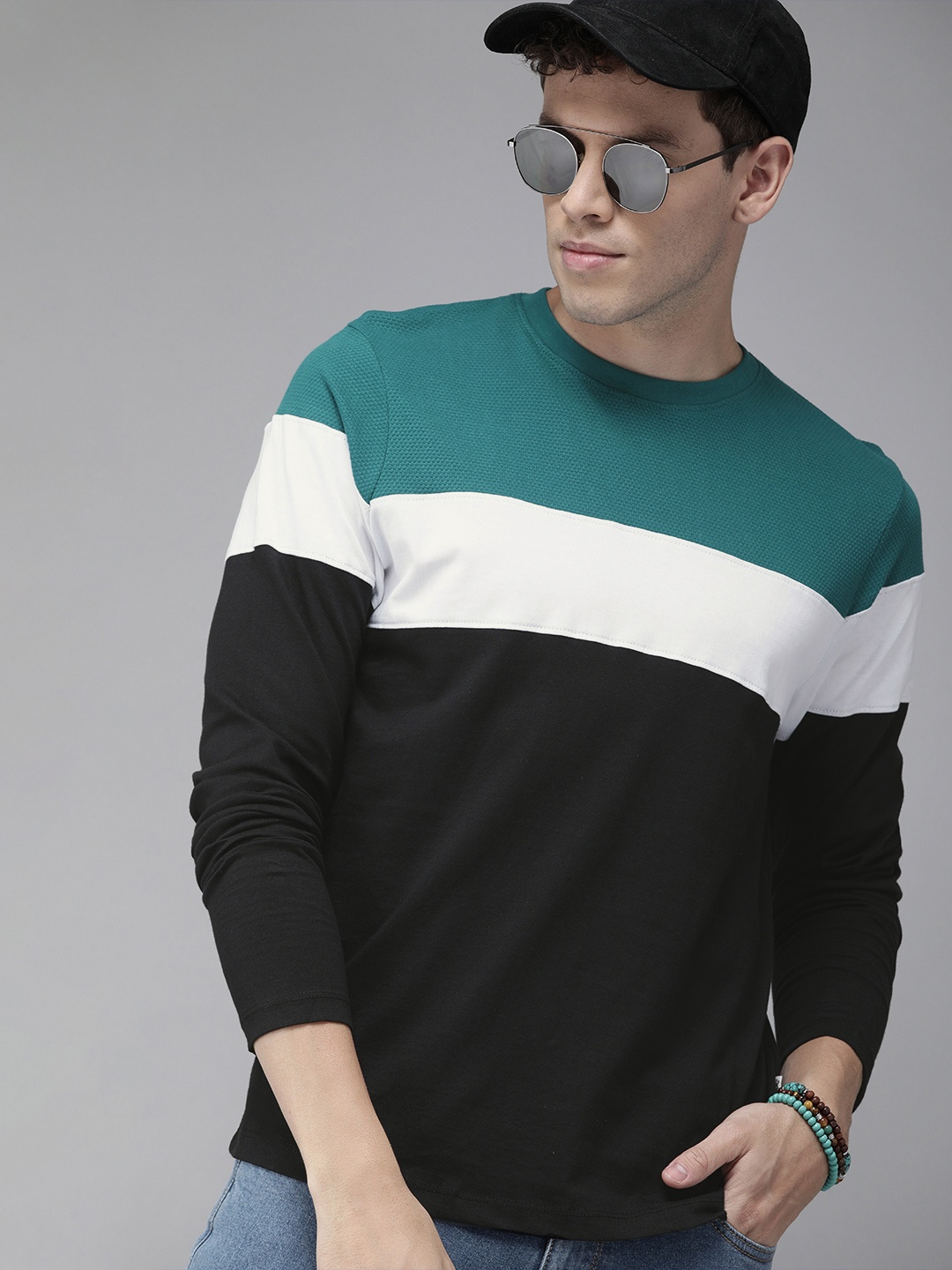 

Roadster Men Teal Blue Black Colourblocked Round Neck Pure Cotton T-shirt