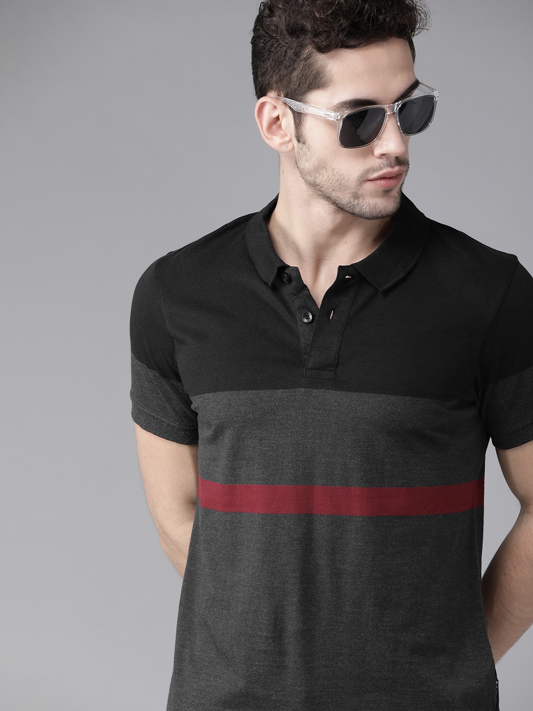 

Roadster Men Charcoal Grey & Black Colourblocked Polo Collar T-shirt