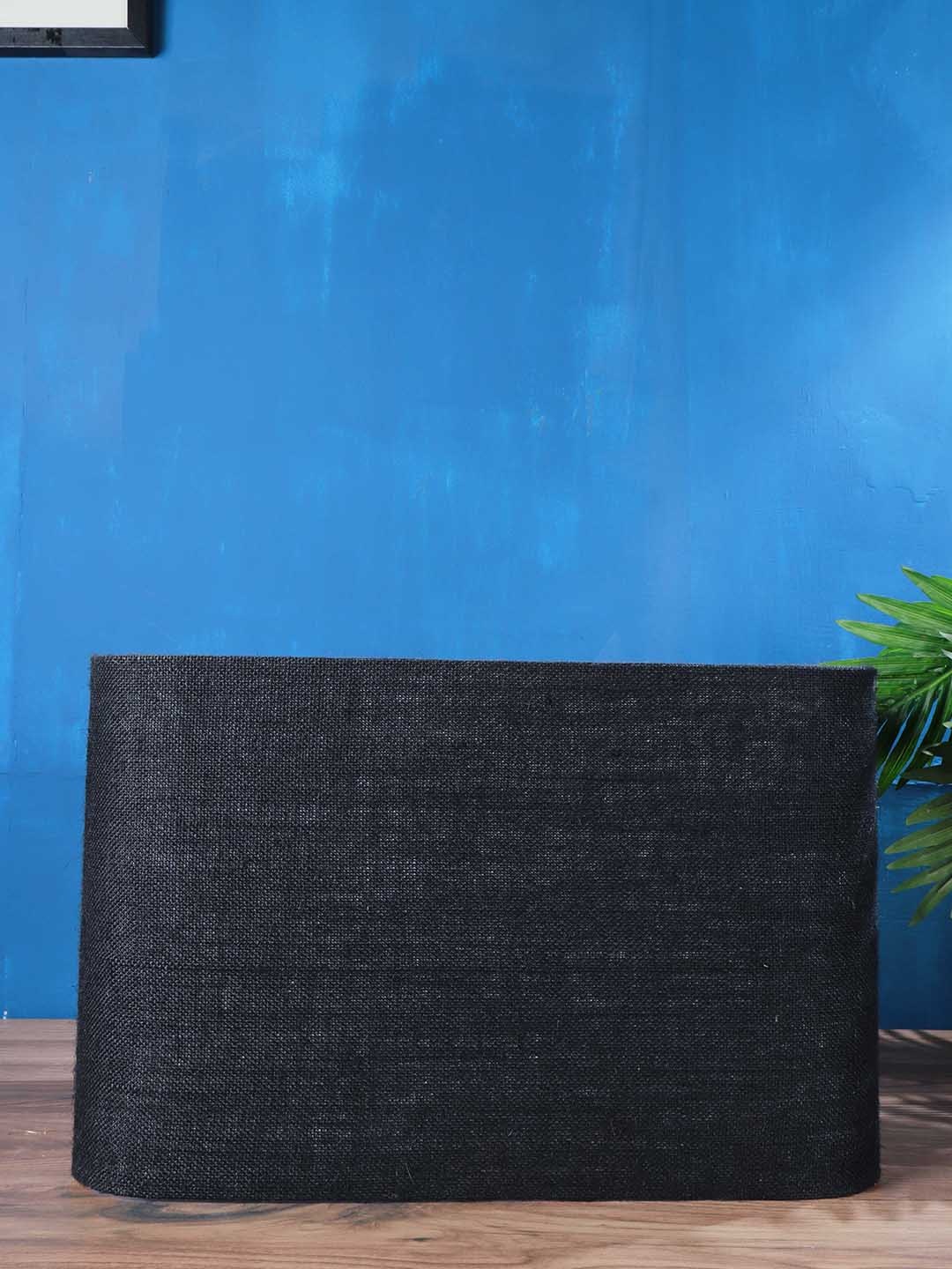 

Grated Ginger Black Solid Handcrafted Table Lamp