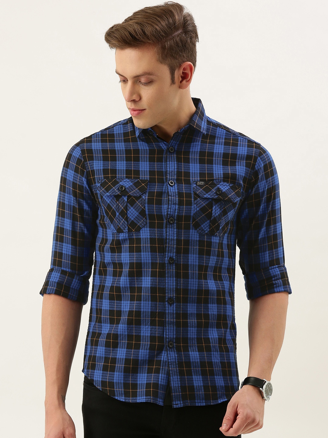 

The Indian Garage Co Men Blue & Black Slim Fit Checked Casual Shirt
