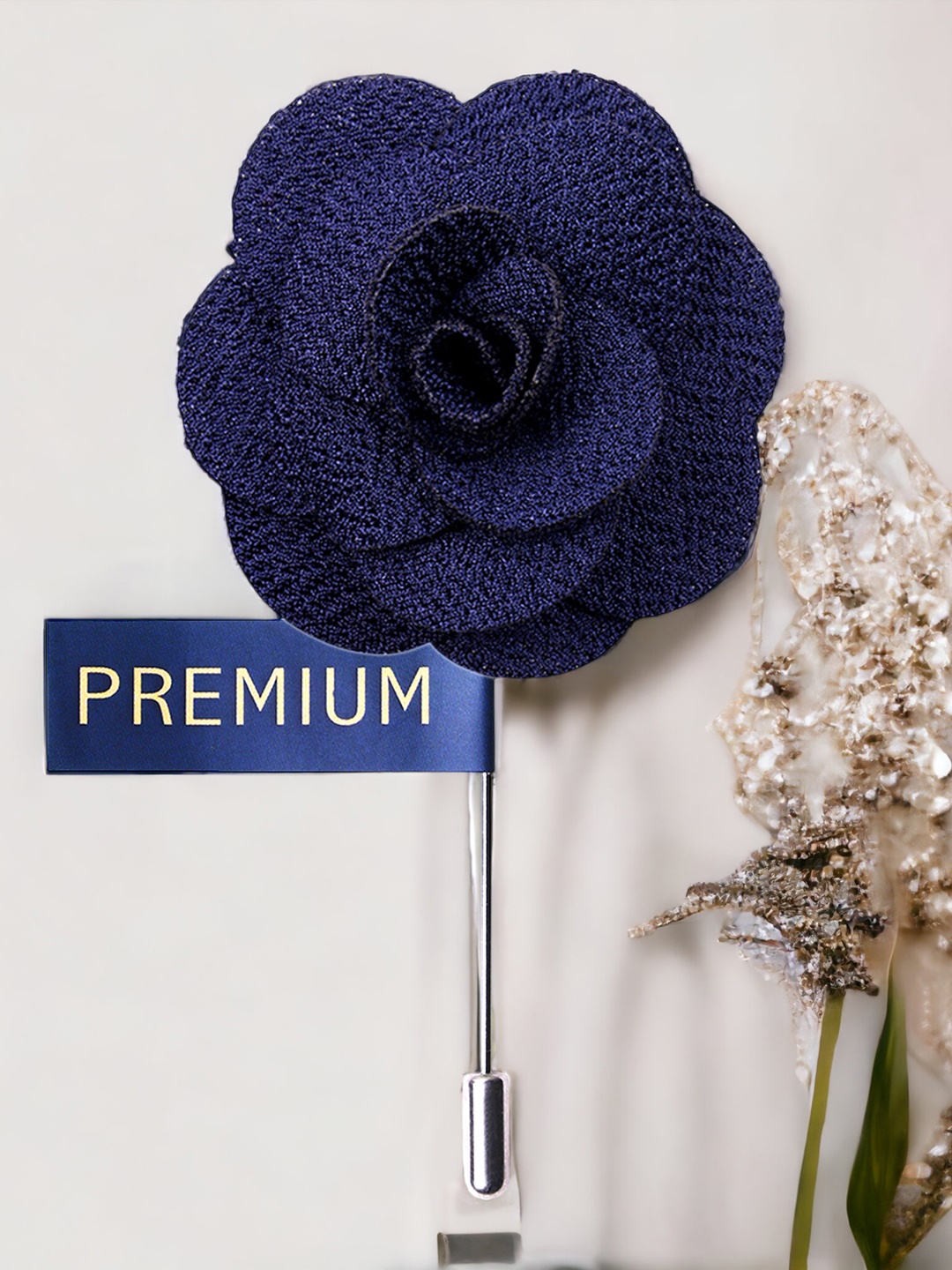 

PELUCHE Unisex Blue Brawny Delicacy Brooch Lapel Pin