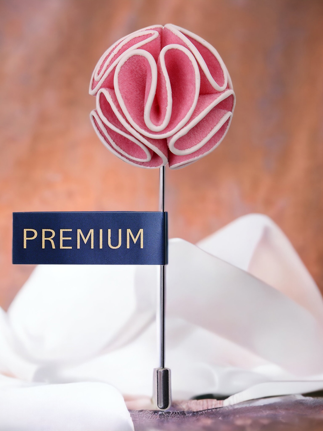 

PELUCHE Unisex Pink So Soothing Lapel Pin