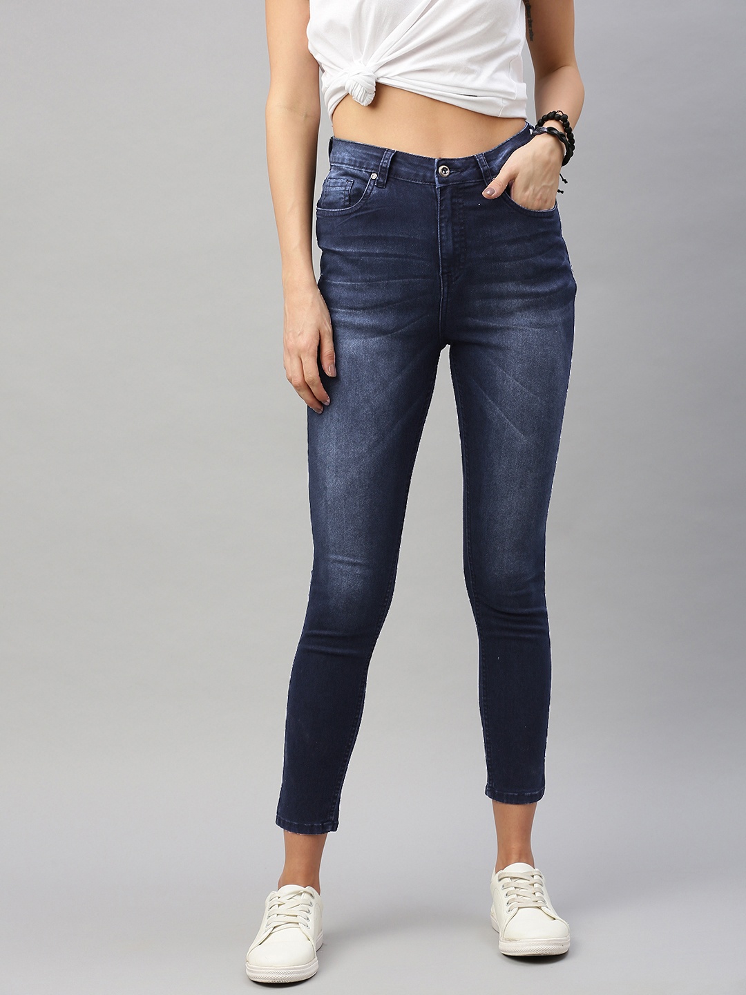 

Roadster Women Blue Skinny Fit Mid-Rise Clean Look Stretchable Cropped Jeans