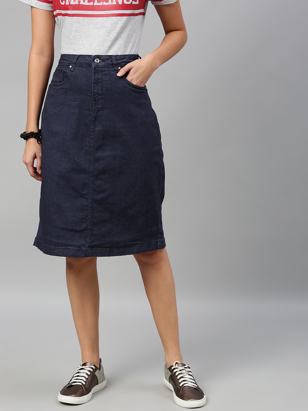 

Roadster Women Blue Solid Denim Straight Skirt