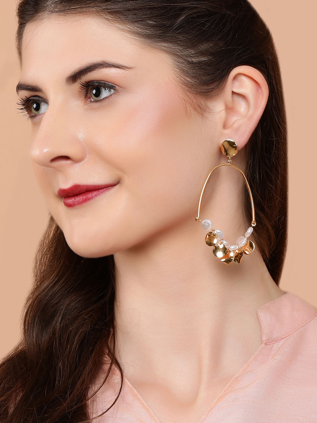 

Rubans Gold-Plated & White Classic Handcrafted Drop Earrings