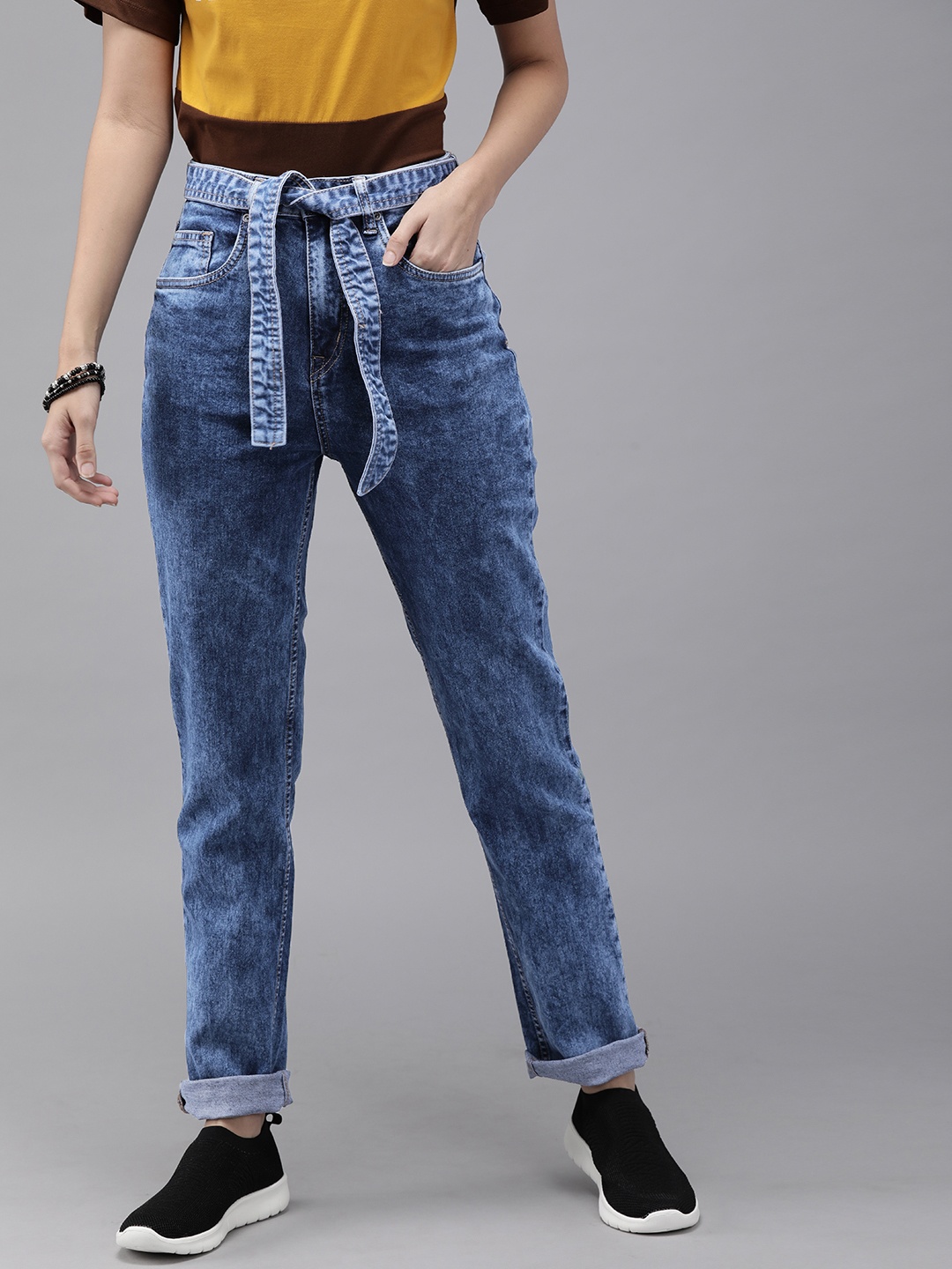 

Roadster Women Blue Straight Fit High-Rise Clean Look Stretchable Jeans