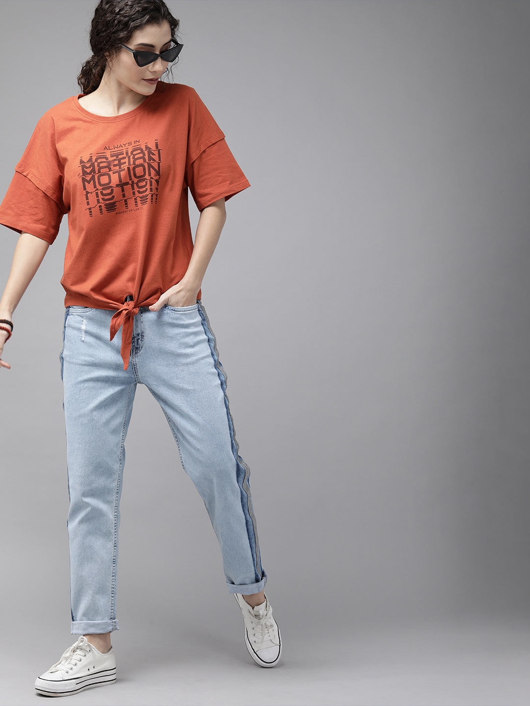

Roadster Women Blue Boyfriend Fit Mid-Rise Clean Look Jeans