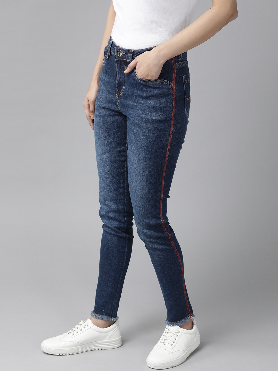 

Roadster Women Navy Blue Skinny Fit Mid-Rise Clean Look Stretchable Jeans