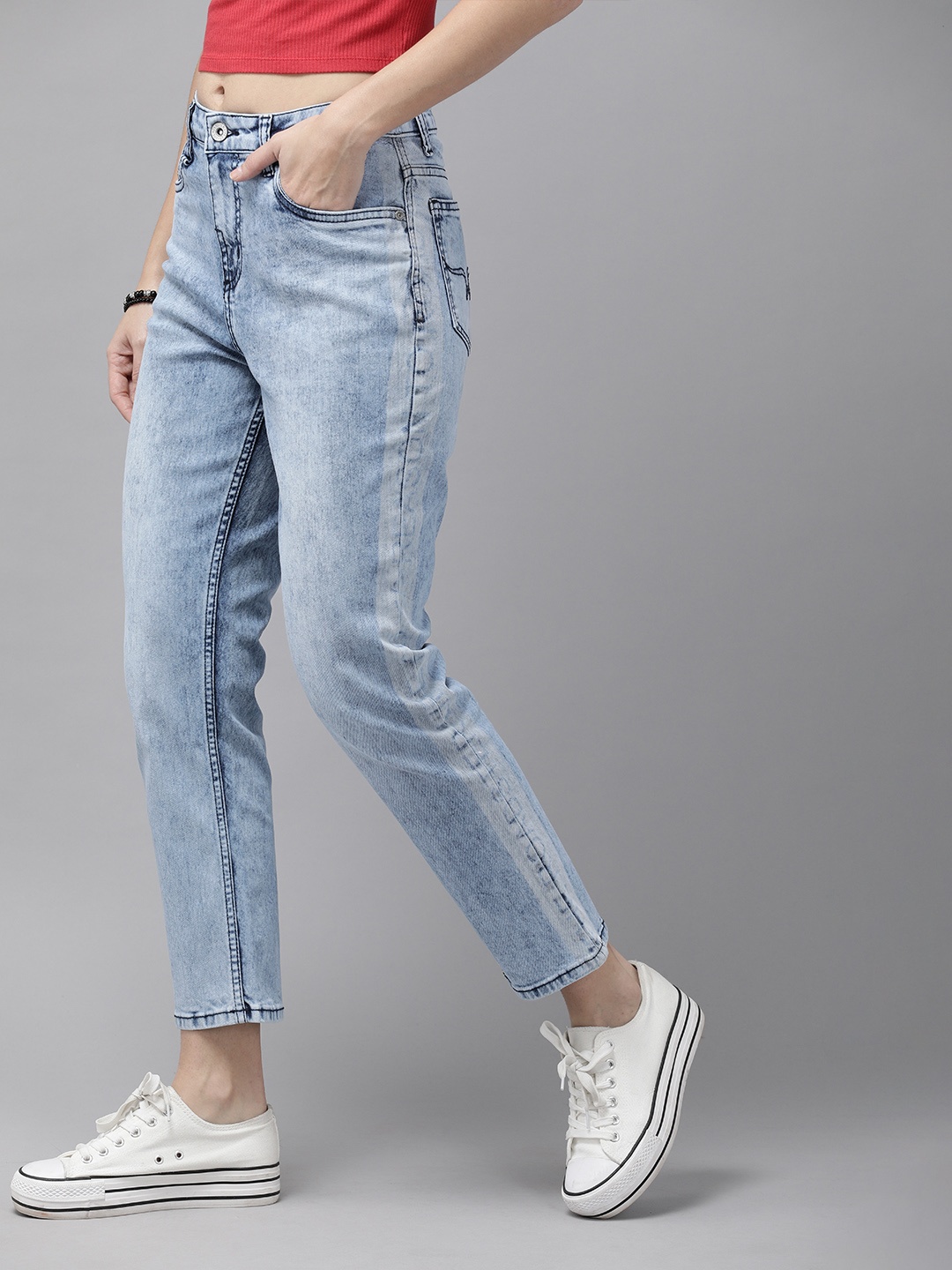 

Roadster Women Blue Regular Fit Mid-Rise Clean Look Jeans
