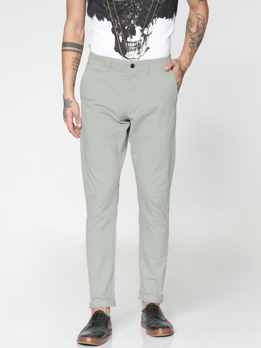 

Jack & Jones Men Grey Macro Slim Fit Solid Chinos