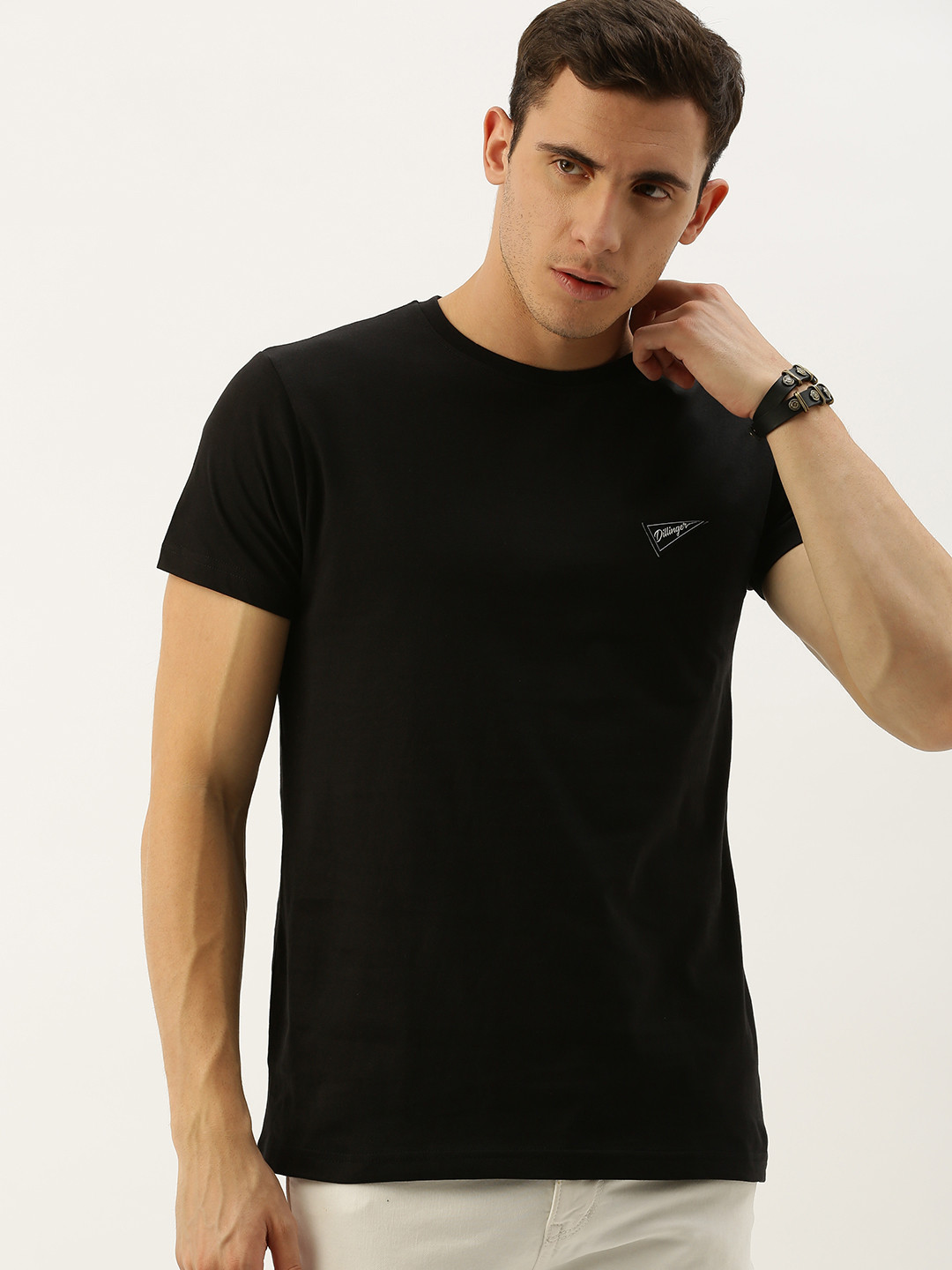 

DILLINGER Men Black Solid Round Neck Pure Cotton T-shirt