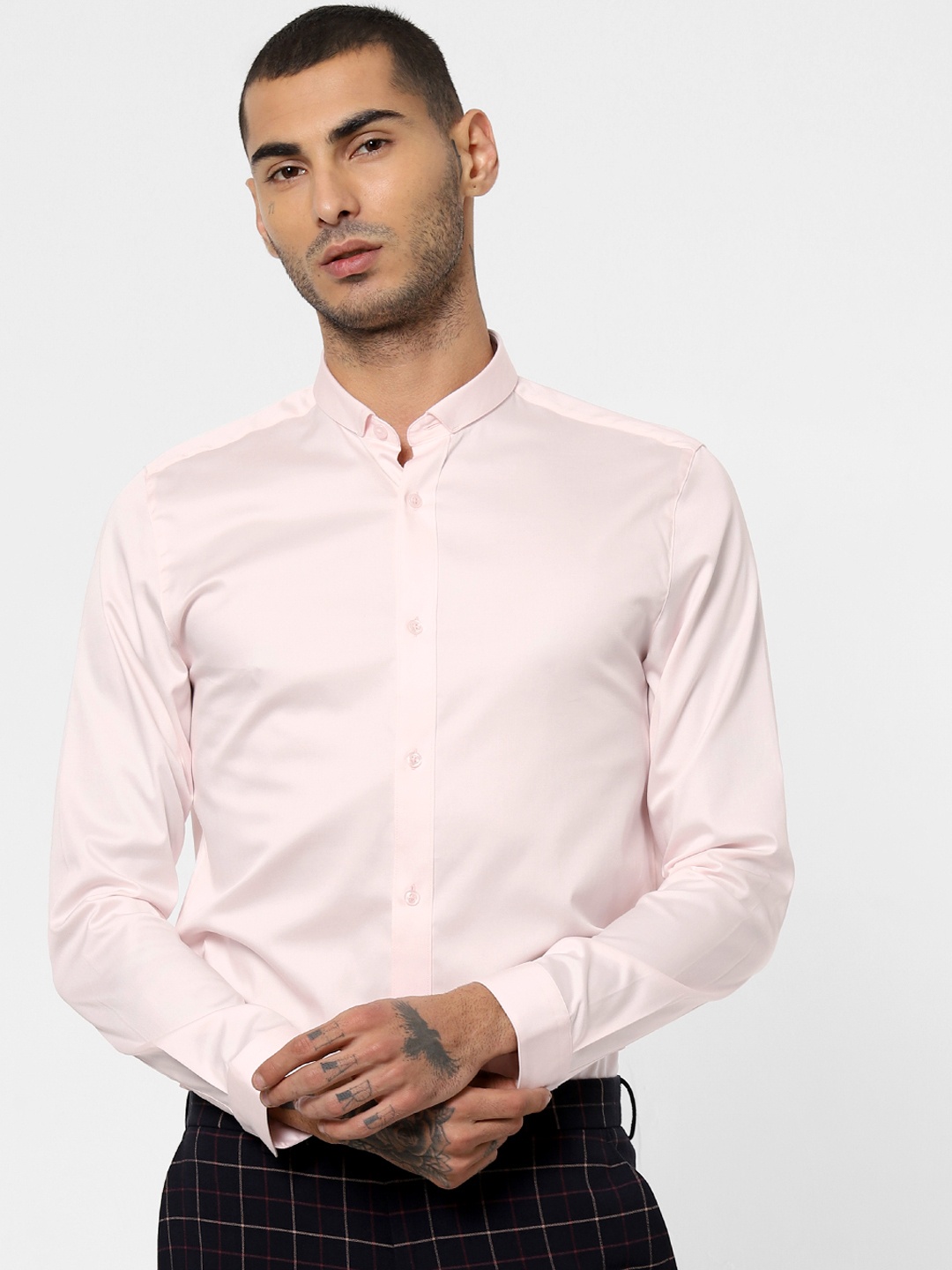 

Jack & Jones Men Pink Slim Fit Solid Smart Casual Shirt