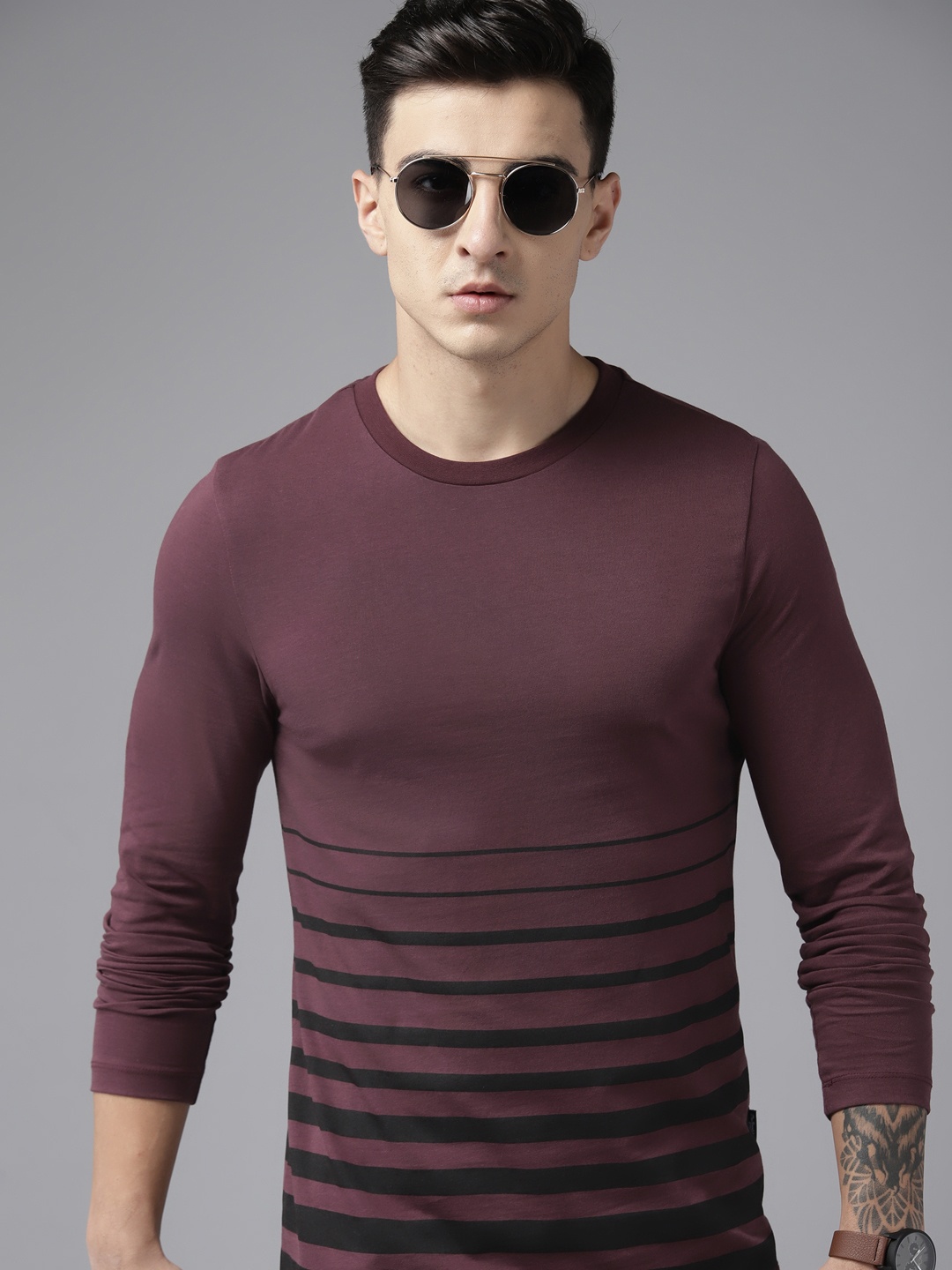 

The Roadster Lifestyle Co. Pure Cotton Striped Round Neck T-shirt, Burgundy