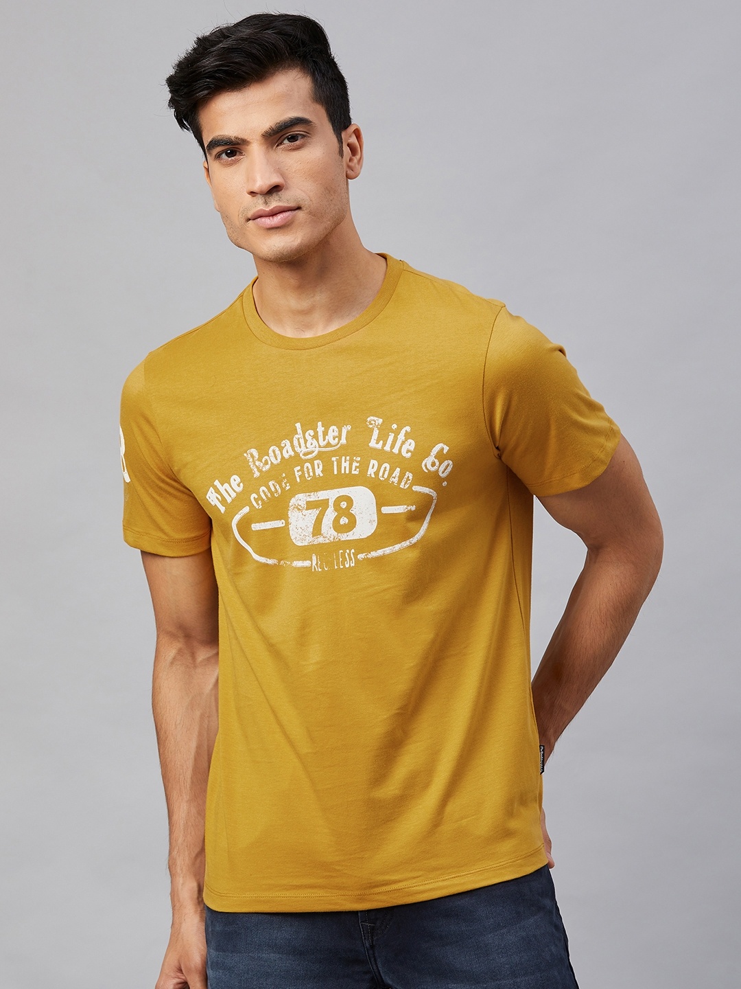 

Roadster Men Mustard Yellow and White Printed Round Neck T-shirt