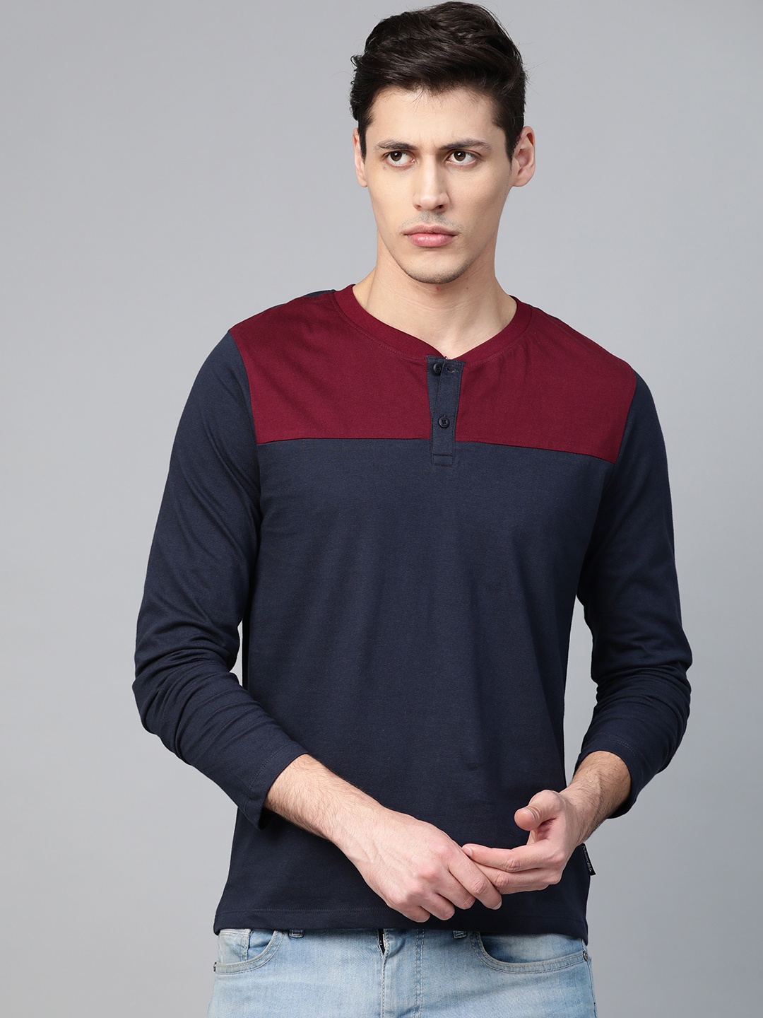 

Roadster Men Navy Blue & Maroon Colourblocked Henley Neck T-shirt