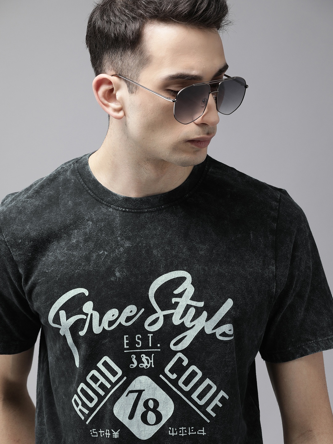 

Roadster Men Black Printed Round Neck Pure Cotton T-shirt