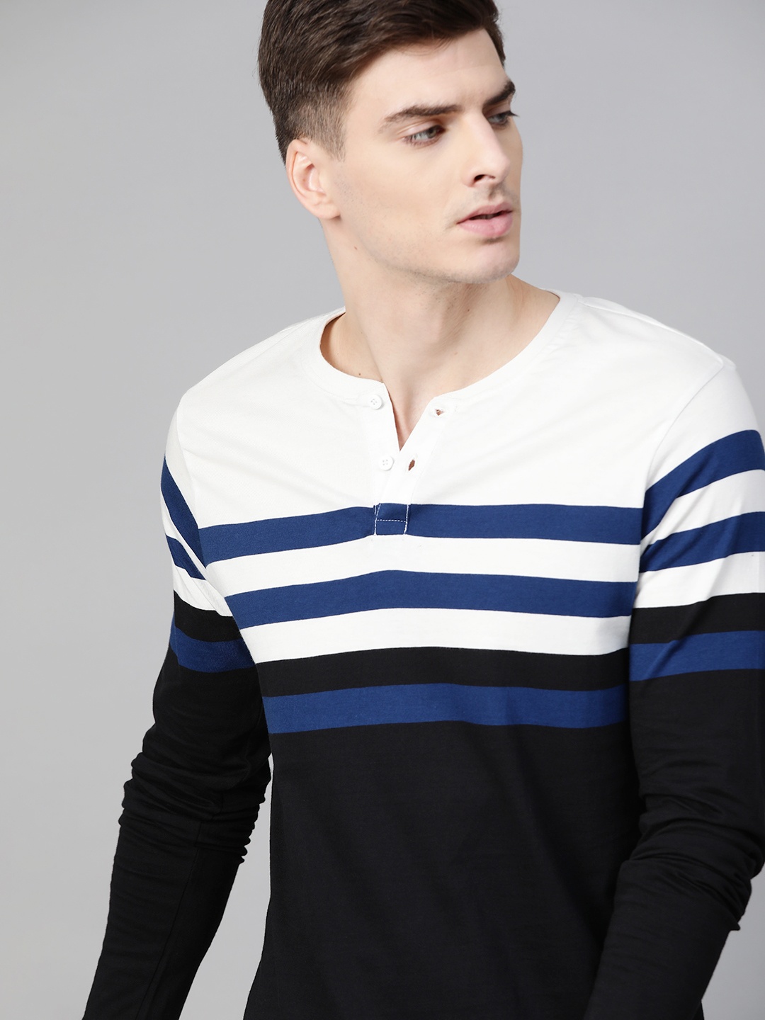 

Roadster Men Black & White Colourblocked Henley Neck T-shirt