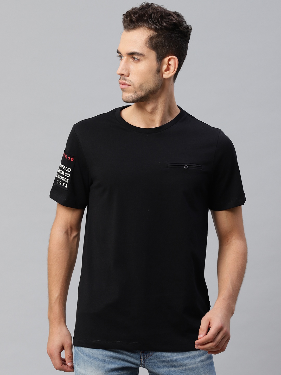 

Roadster Men Black Solid Round Neck Pure Cotton T-shirt