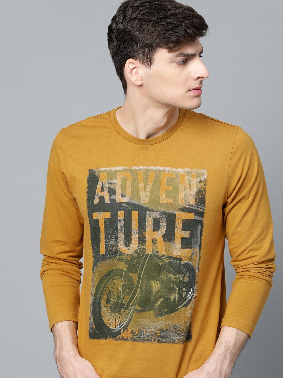 

Roadster Men Mustard Yellow & Olive Green Printed Round Neck T-shirt