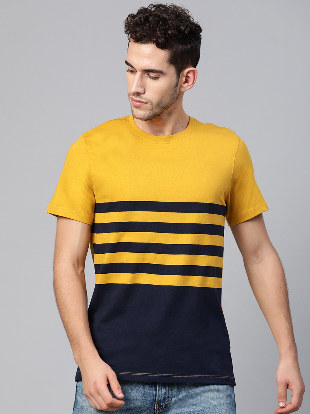 

Roadster Men Mustard Yellow & Navy Blue Striped Round Neck T-shirt