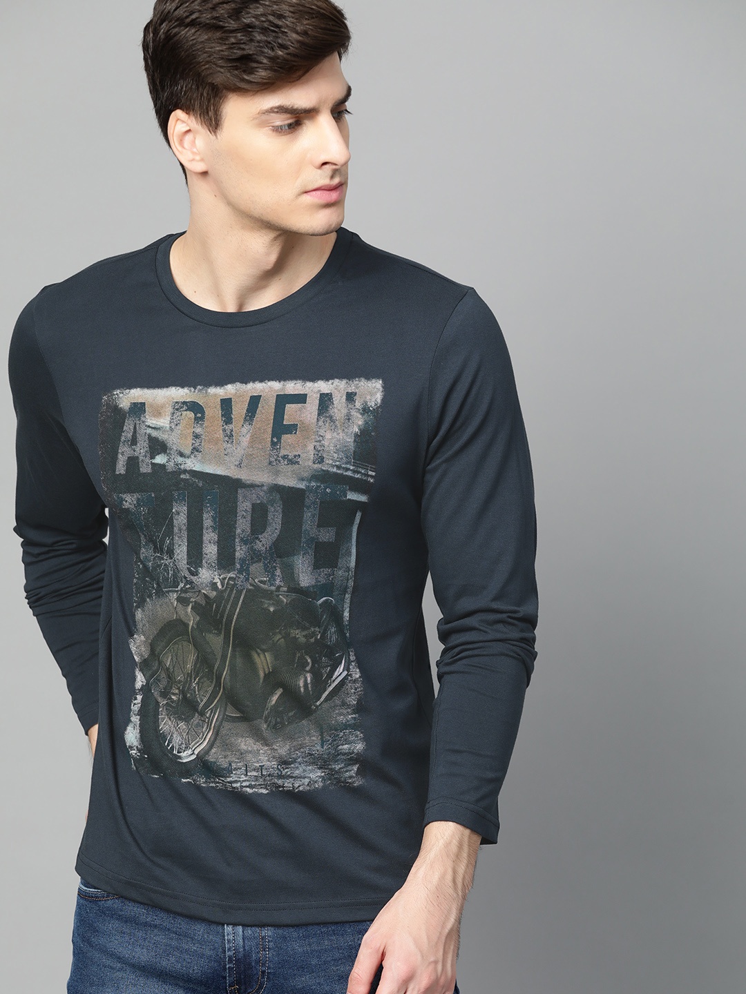 

Roadster Men Navy Blue Printed Round Neck Pure Cotton T-shirt
