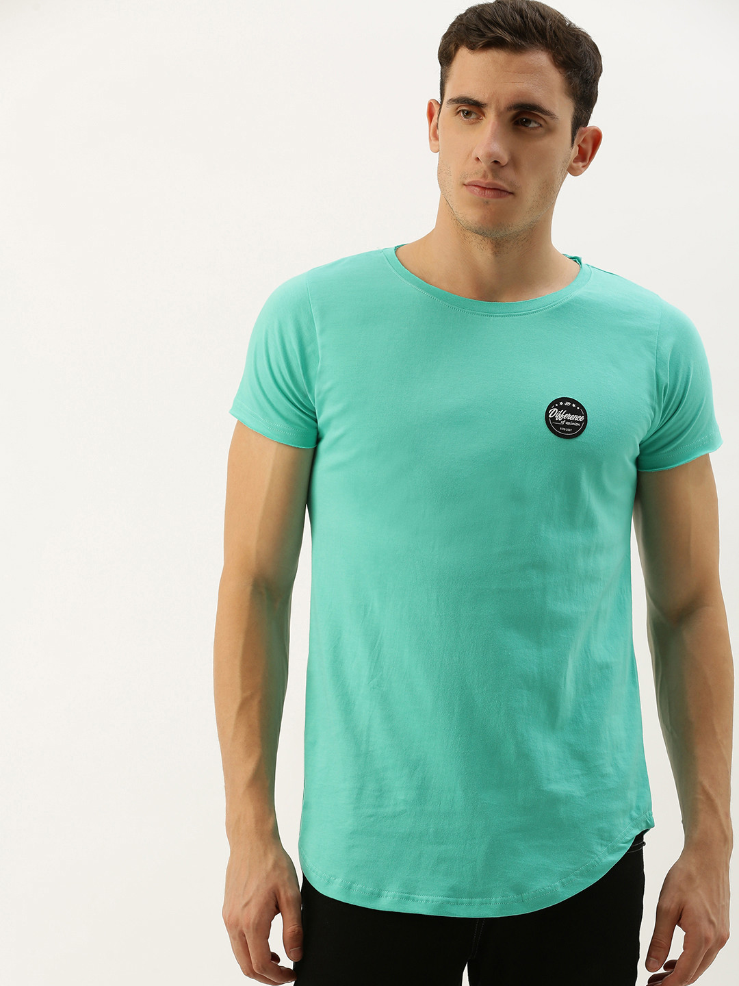 

Difference of Opinion Men Sea Green Solid Round Neck Pure Cotton T-shirt with Applique Detail